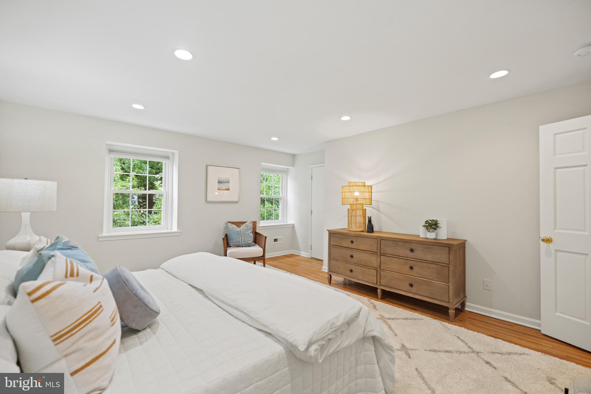 MAPLEWOOD MANOR - Residential