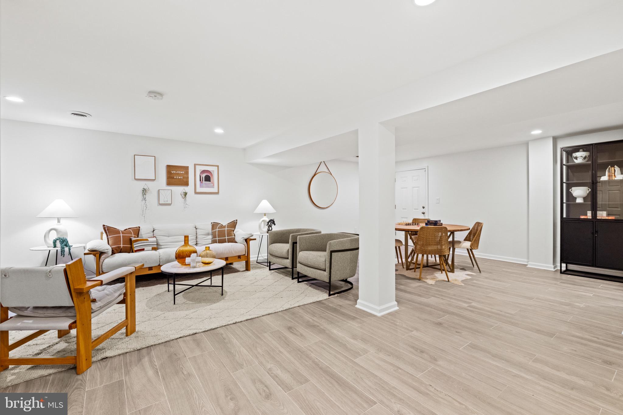 MAPLEWOOD MANOR - Residential