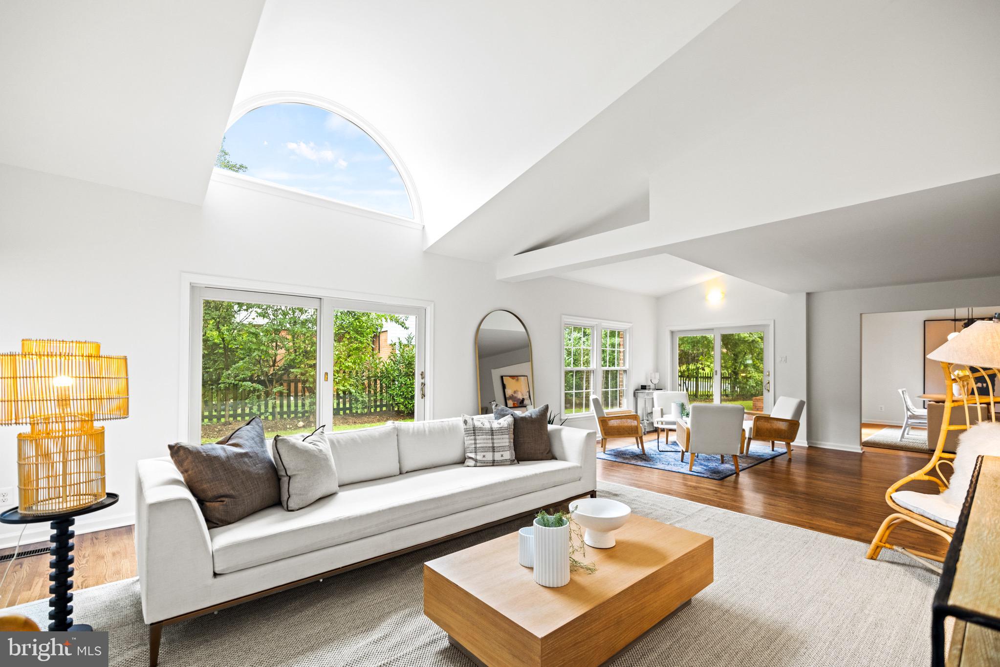 MAPLEWOOD MANOR - Residential