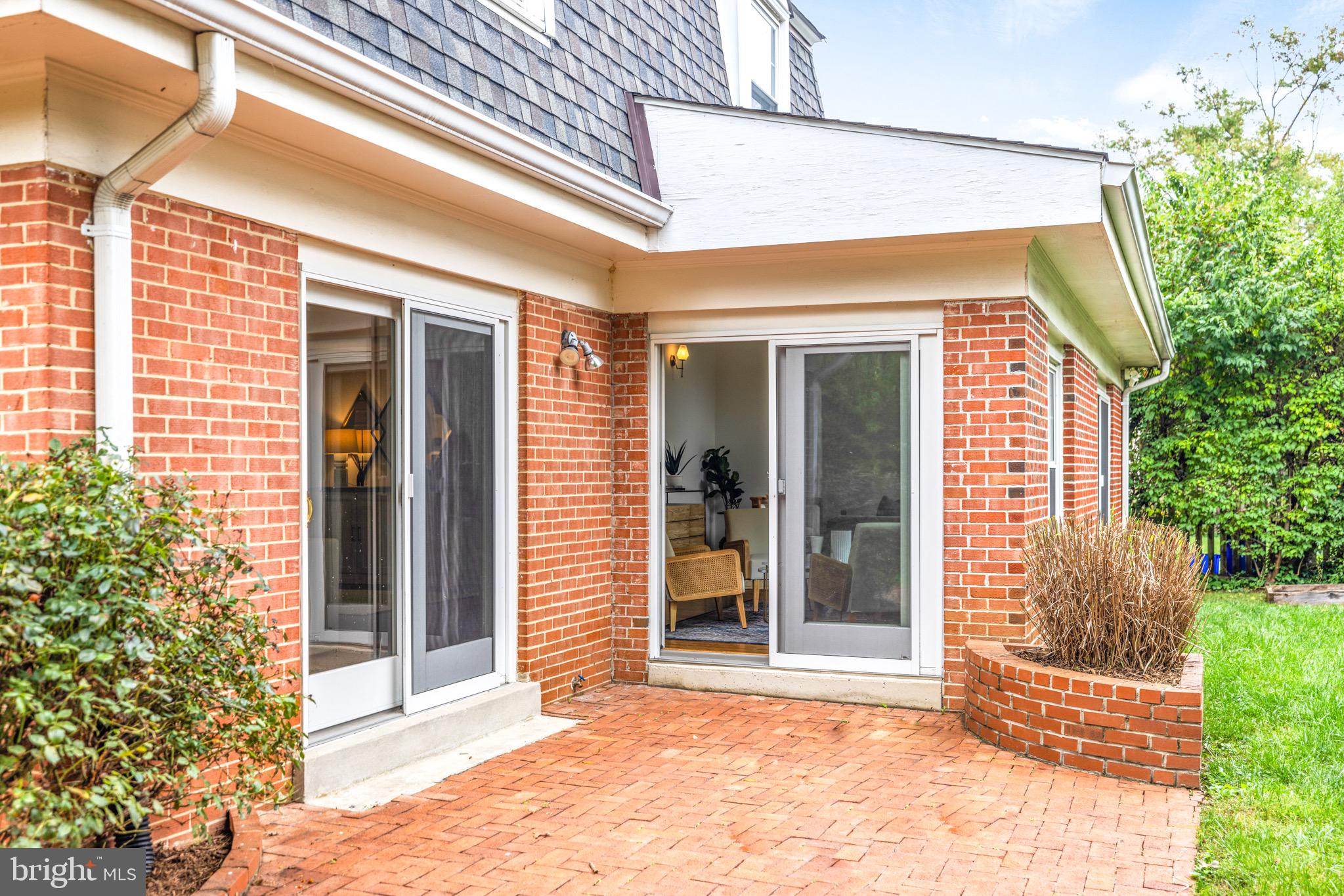 MAPLEWOOD MANOR - Residential