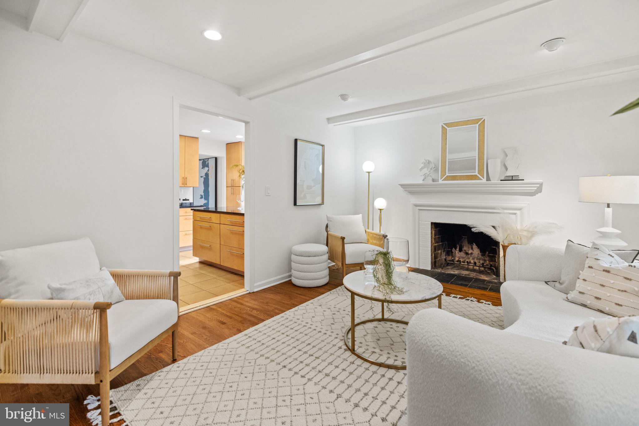 MAPLEWOOD MANOR - Residential