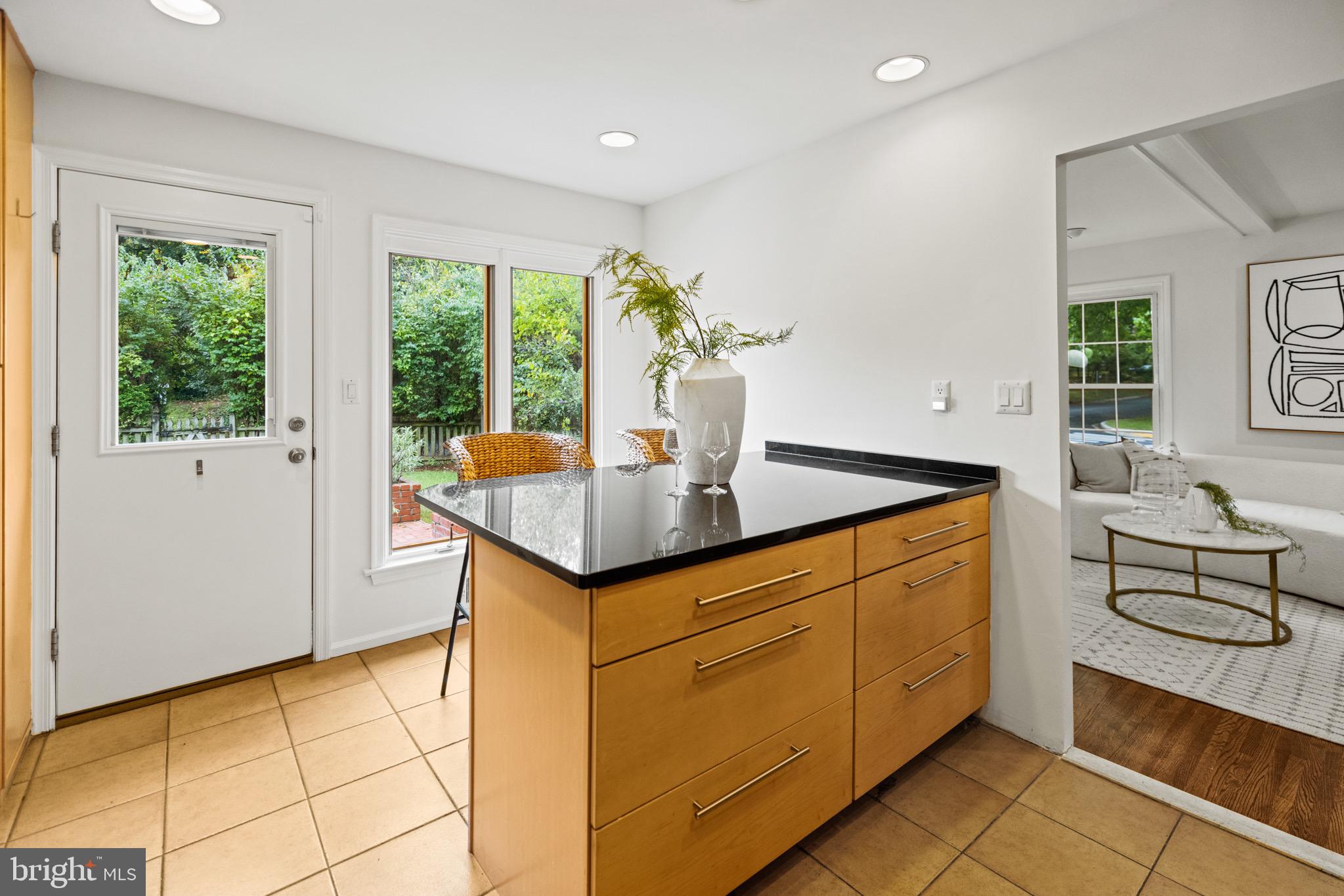 MAPLEWOOD MANOR - Residential