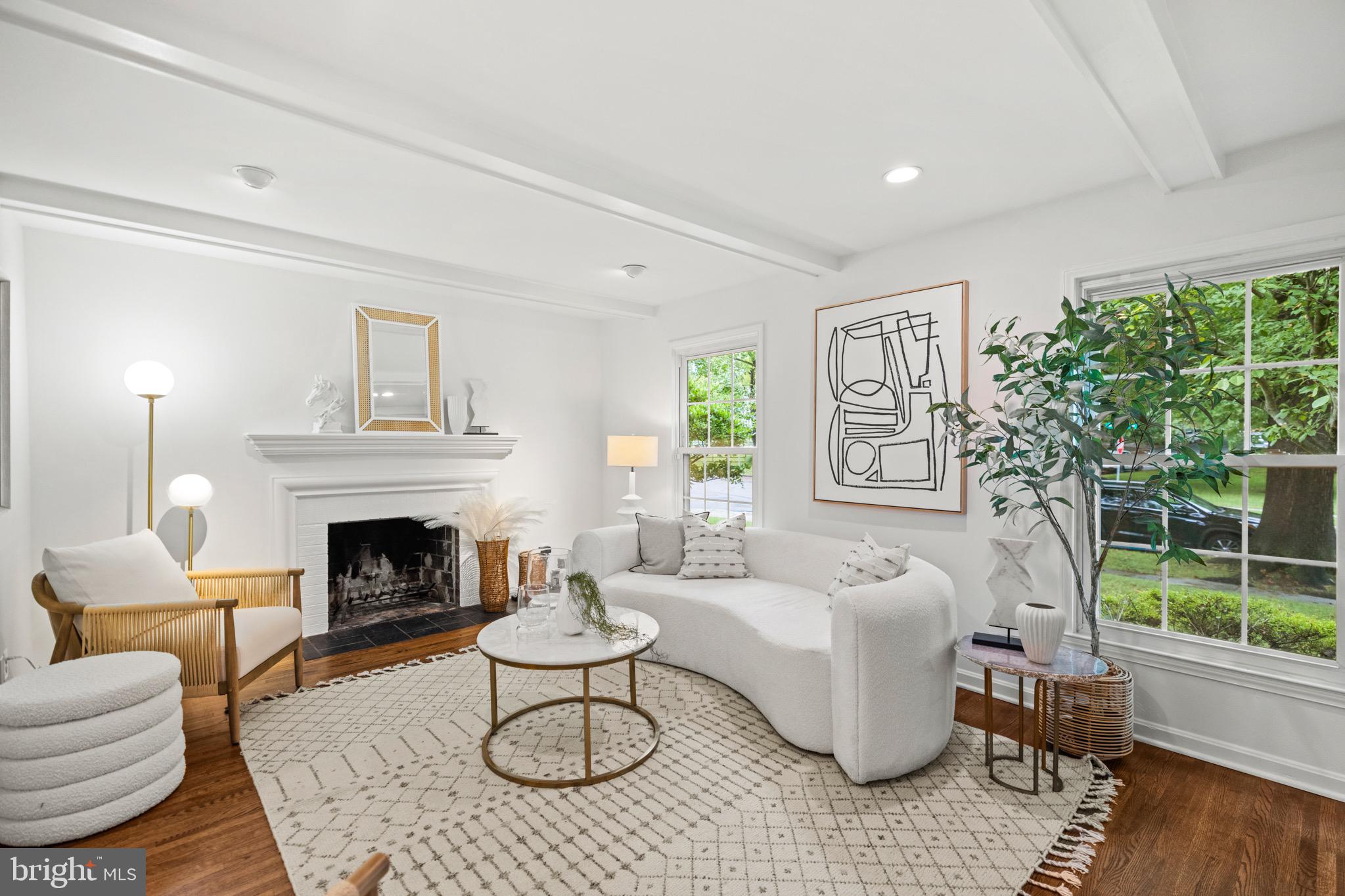 MAPLEWOOD MANOR - Residential