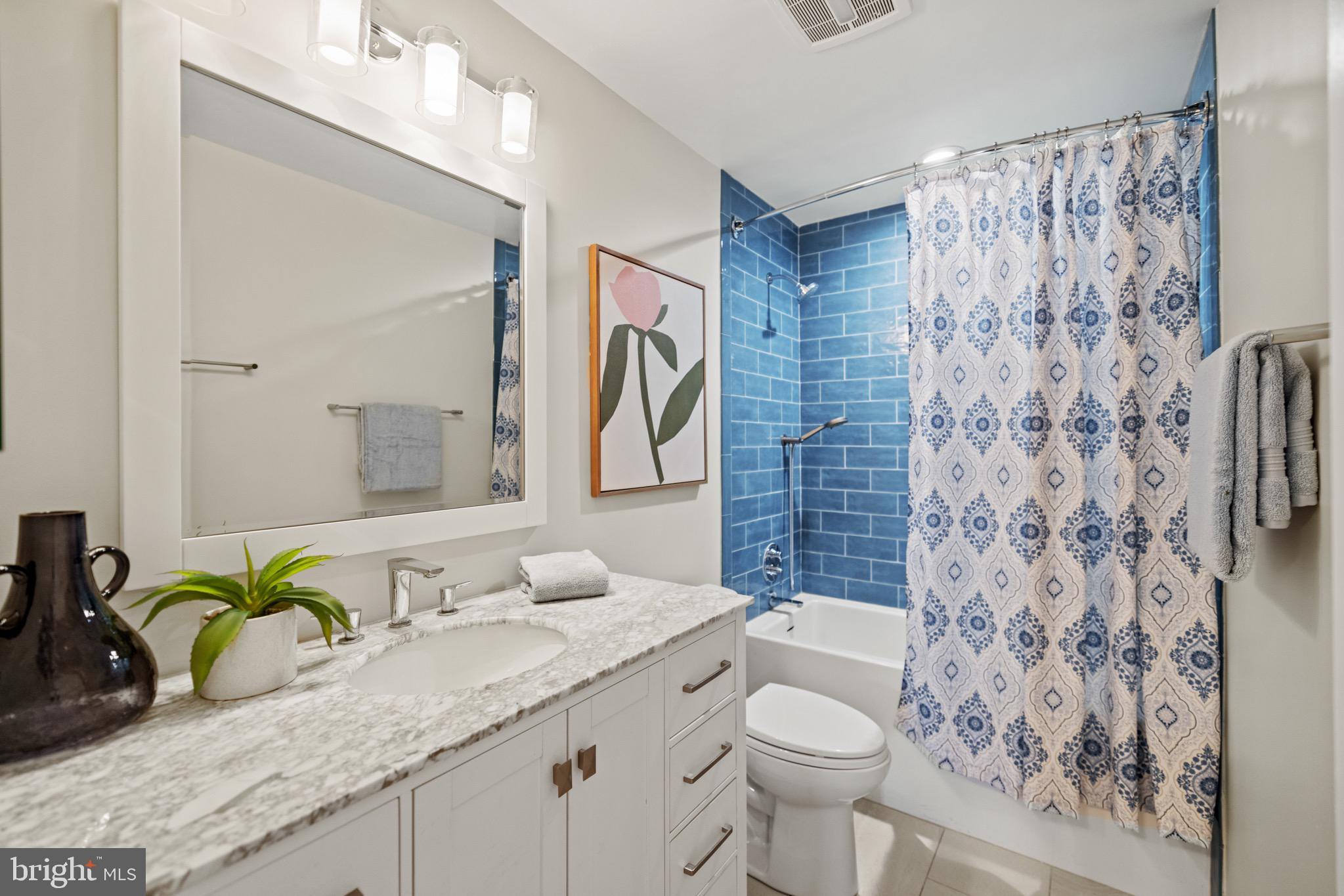 MAPLEWOOD MANOR - Residential