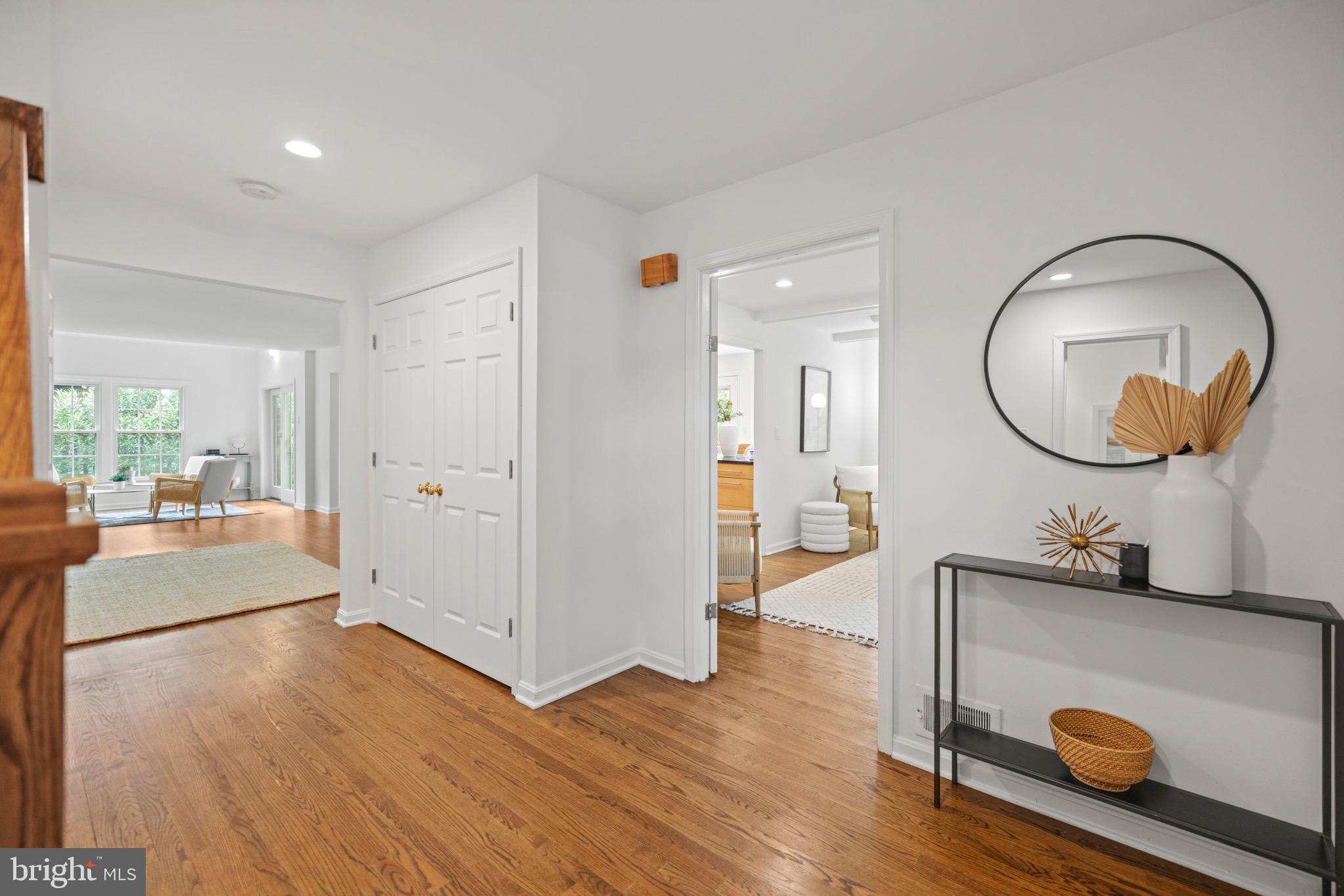 MAPLEWOOD MANOR - Residential