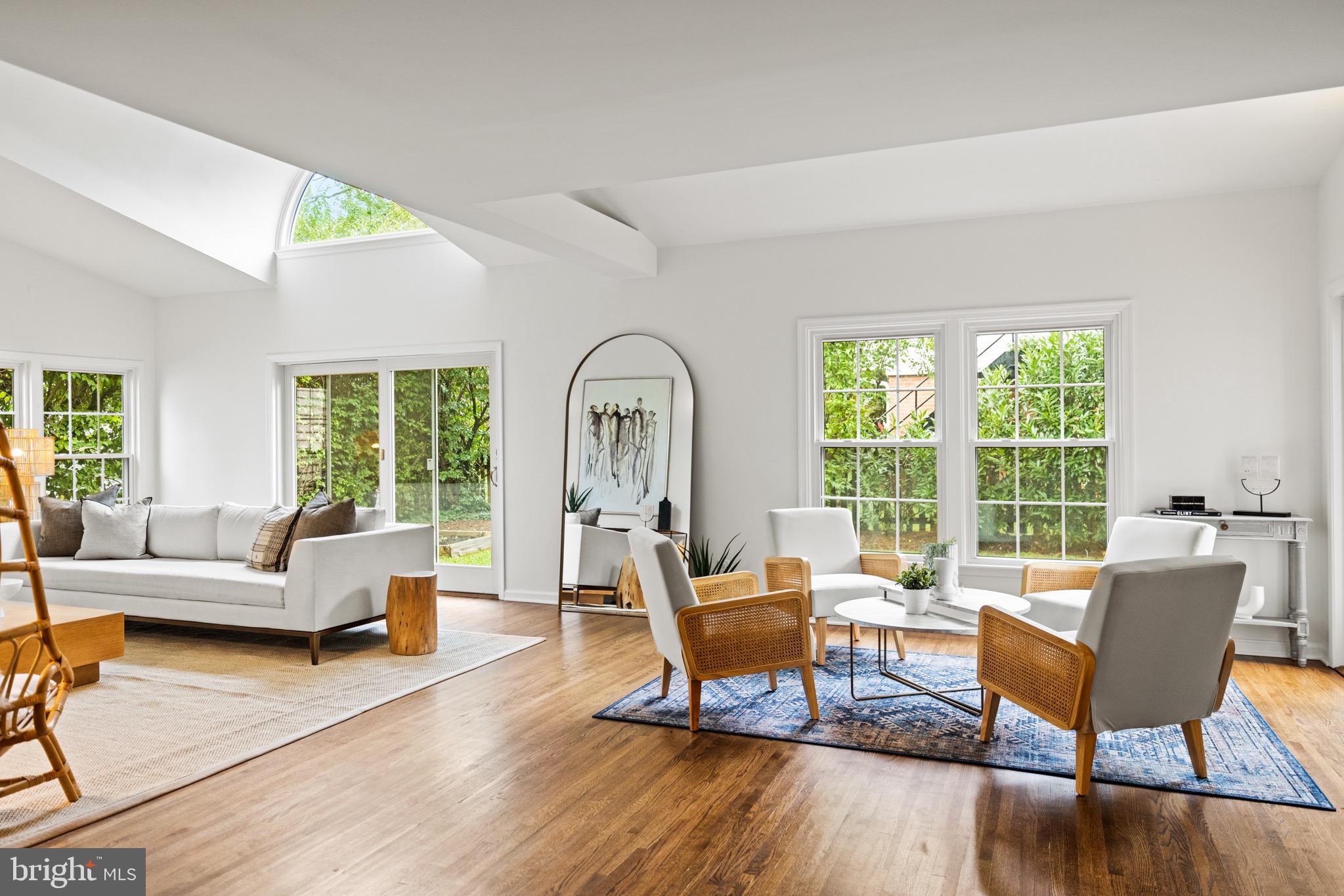 MAPLEWOOD MANOR - Residential