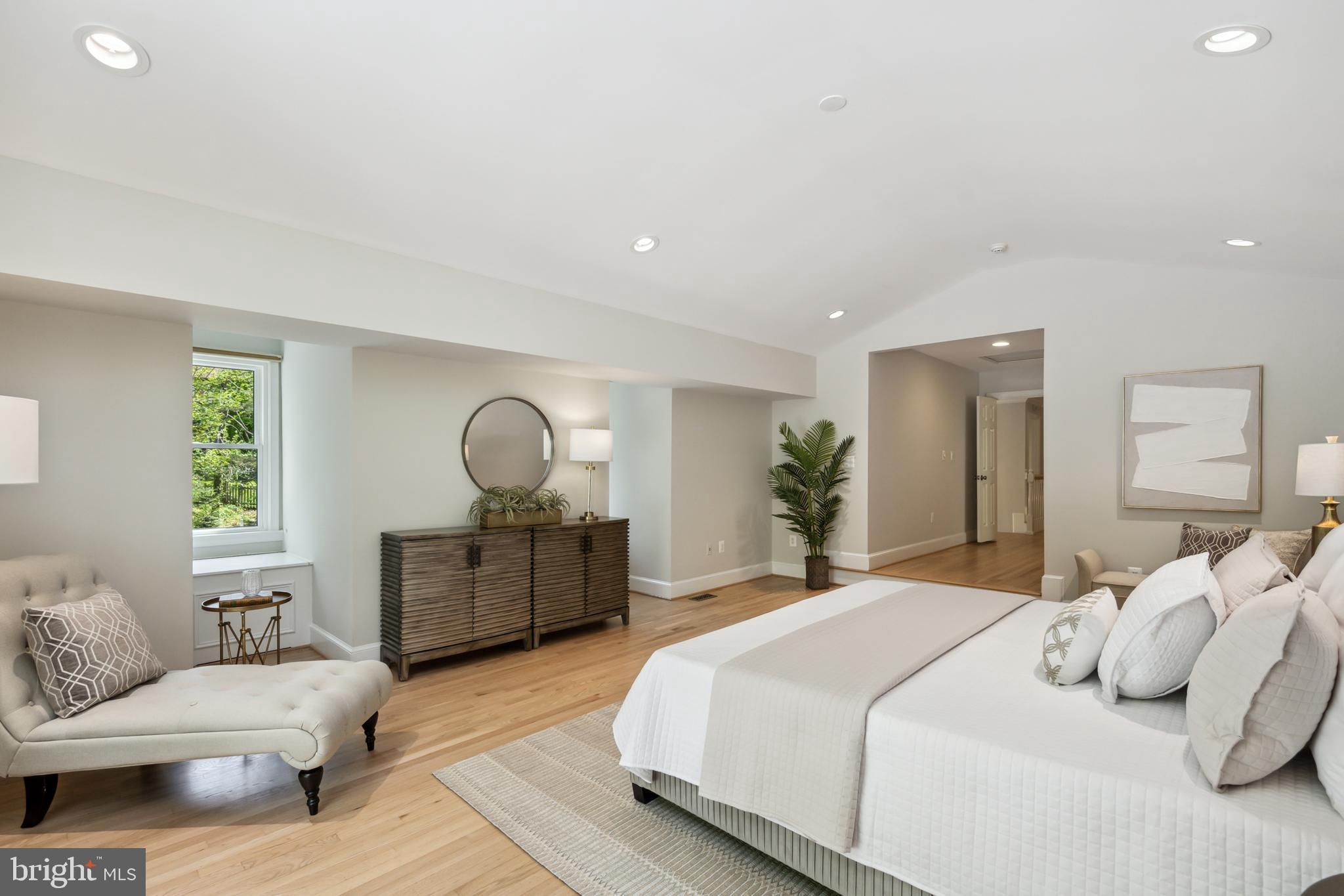 LANGLEY OAKS - Residential