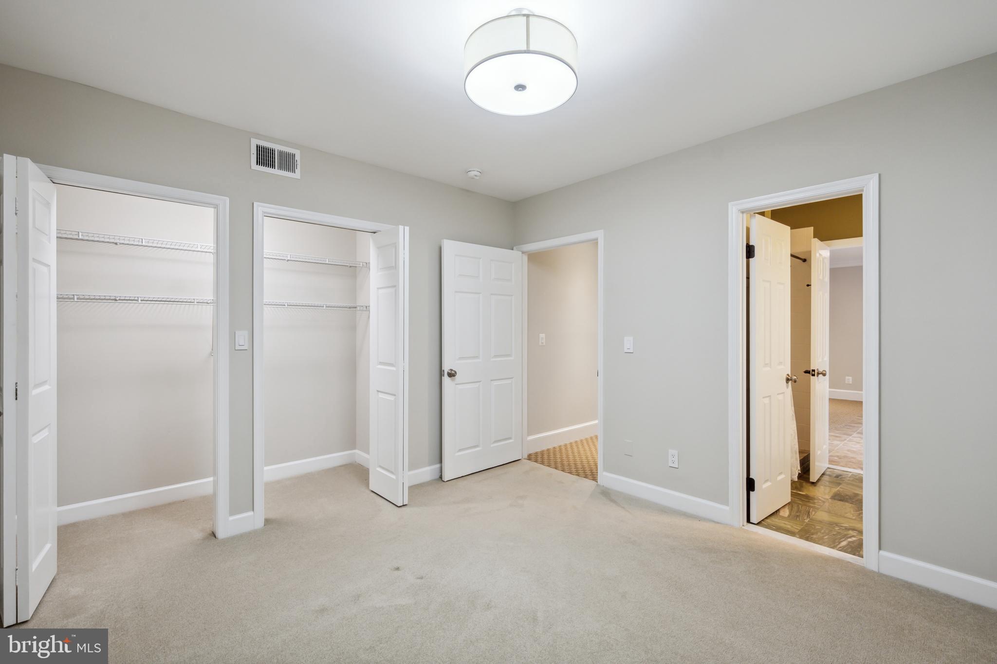 LANGLEY OAKS - Residential