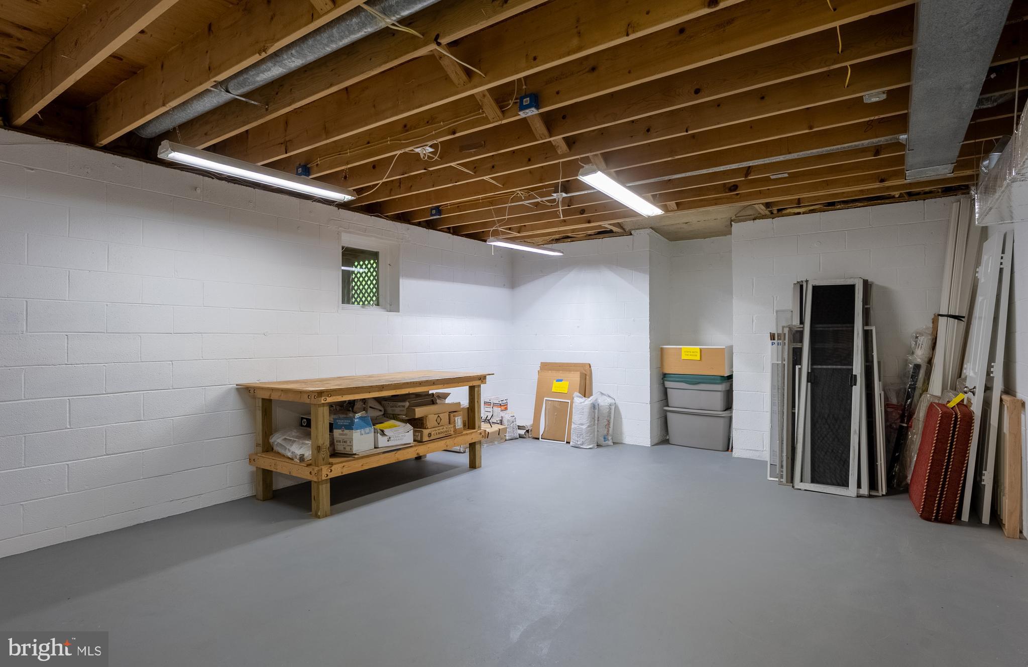 LANGLEY OAKS - Residential