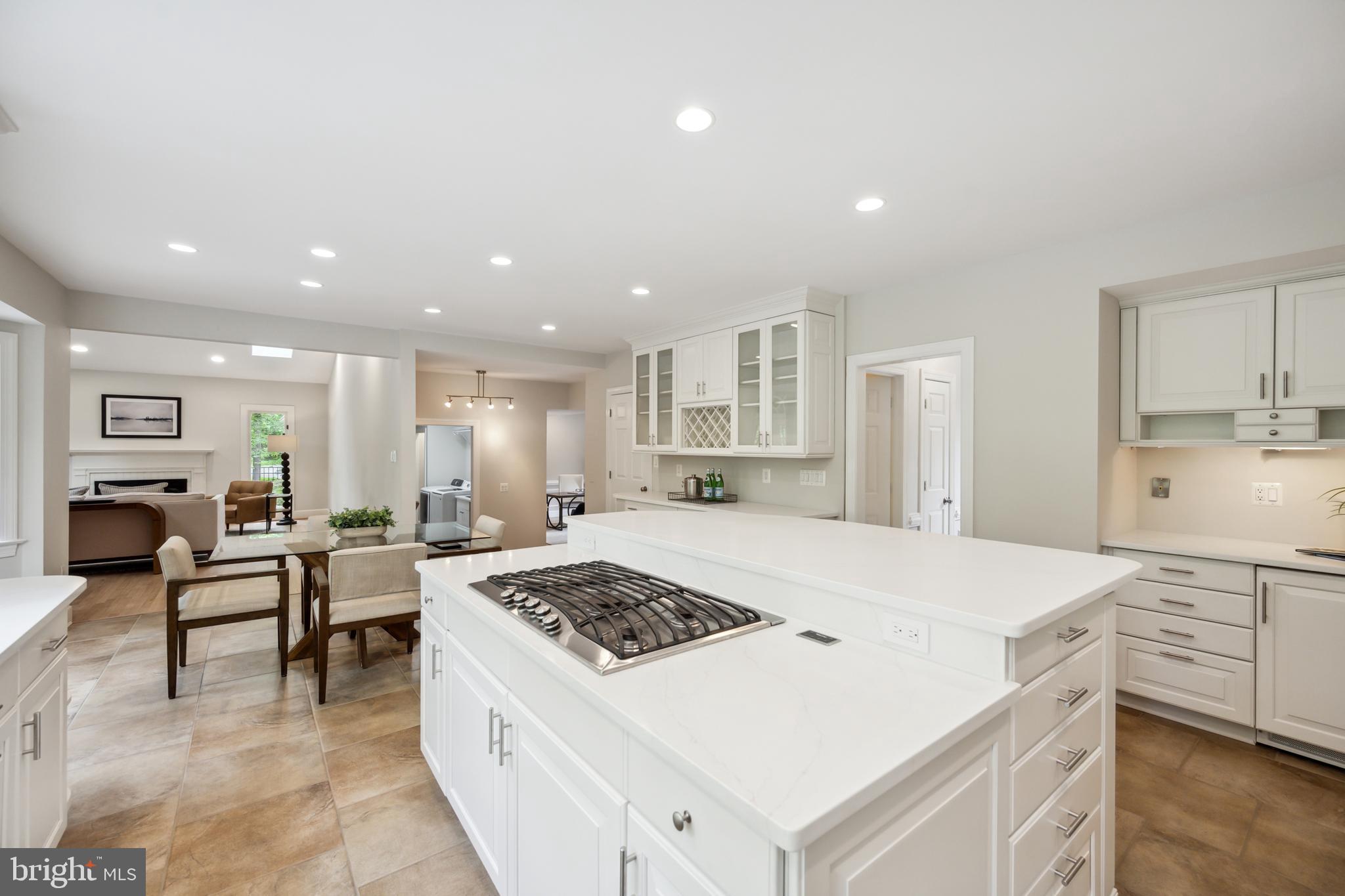 LANGLEY OAKS - Residential