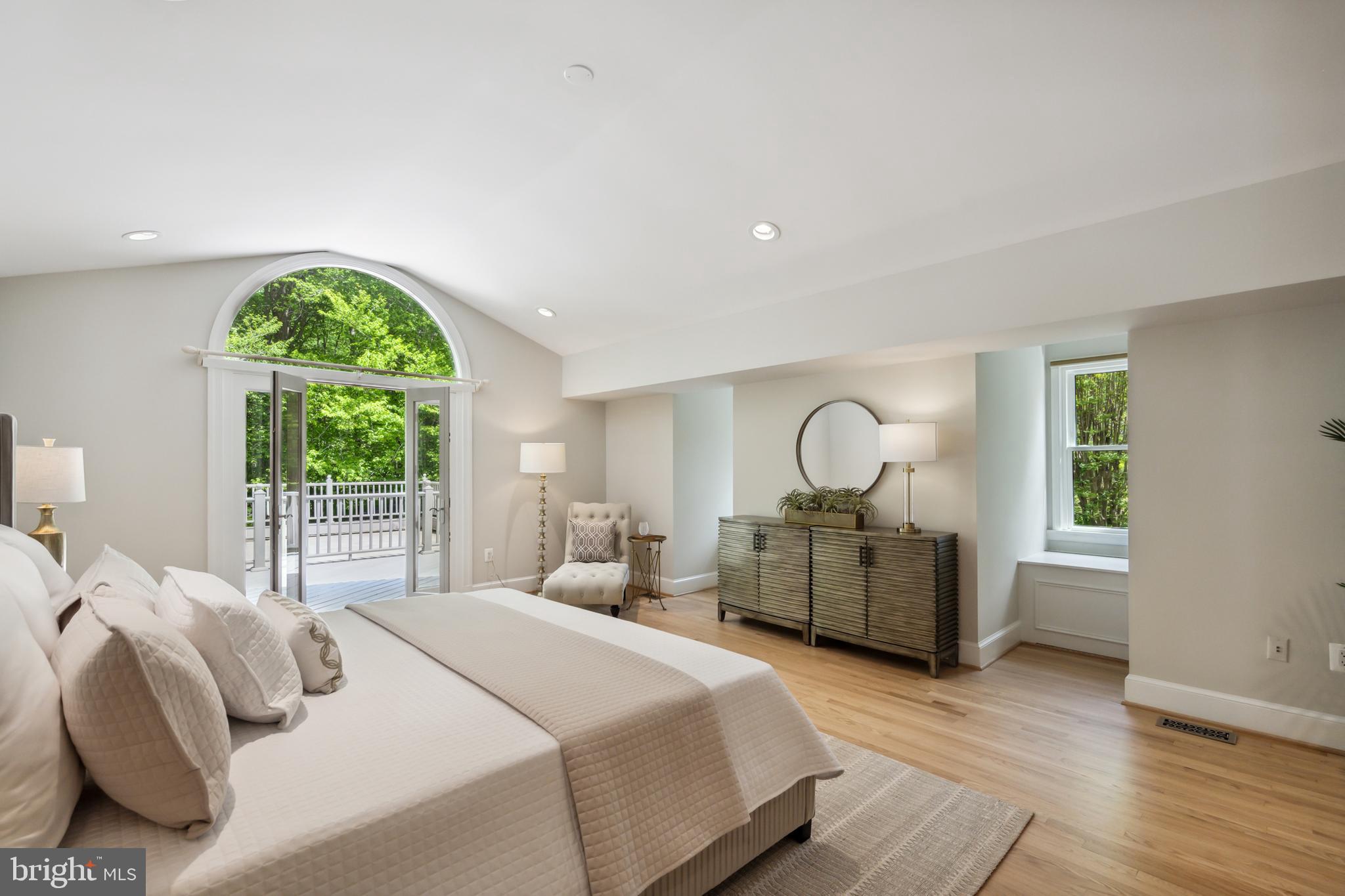 LANGLEY OAKS - Residential