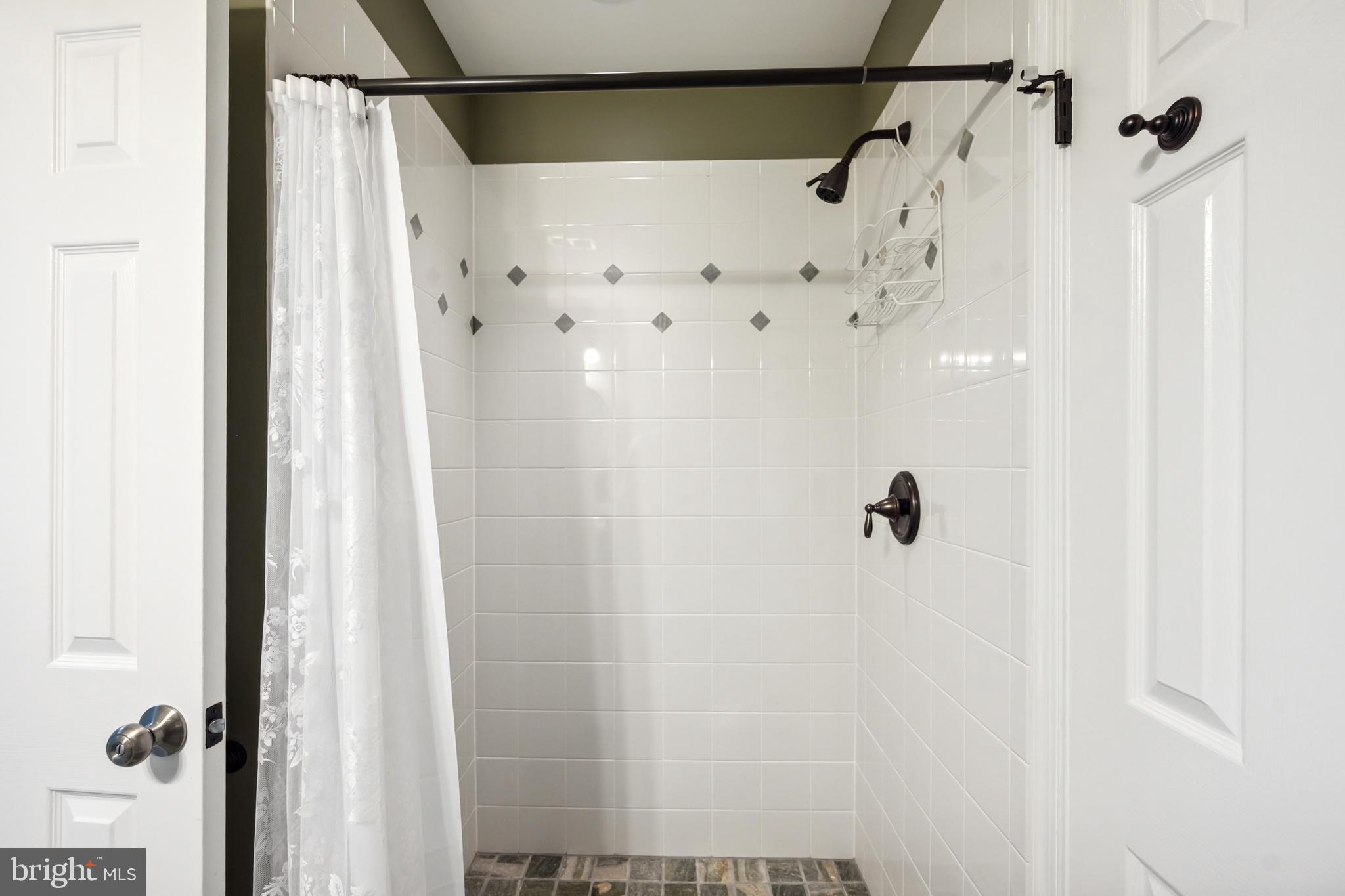 LANGLEY OAKS - Residential