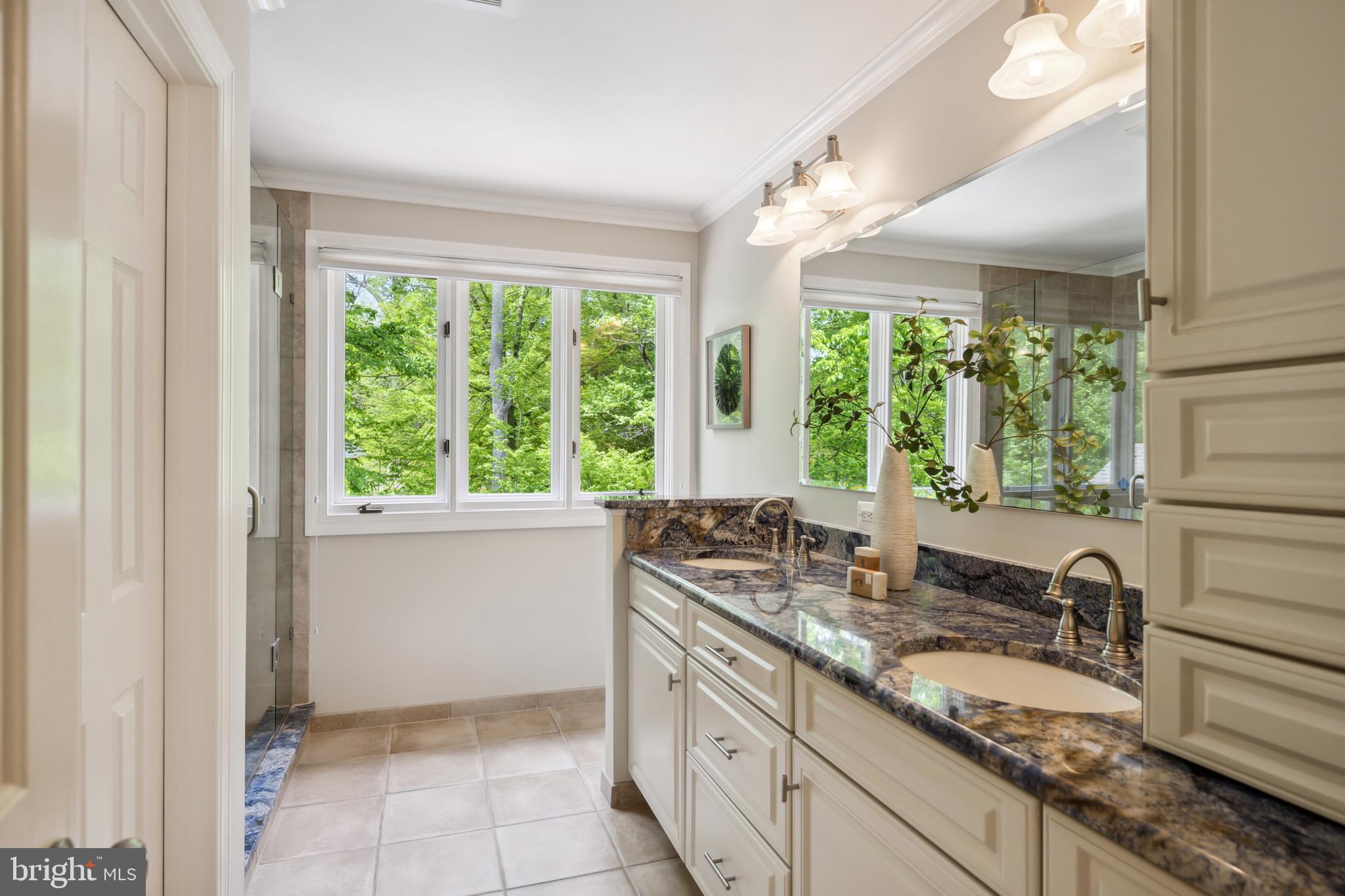 LANGLEY OAKS - Residential