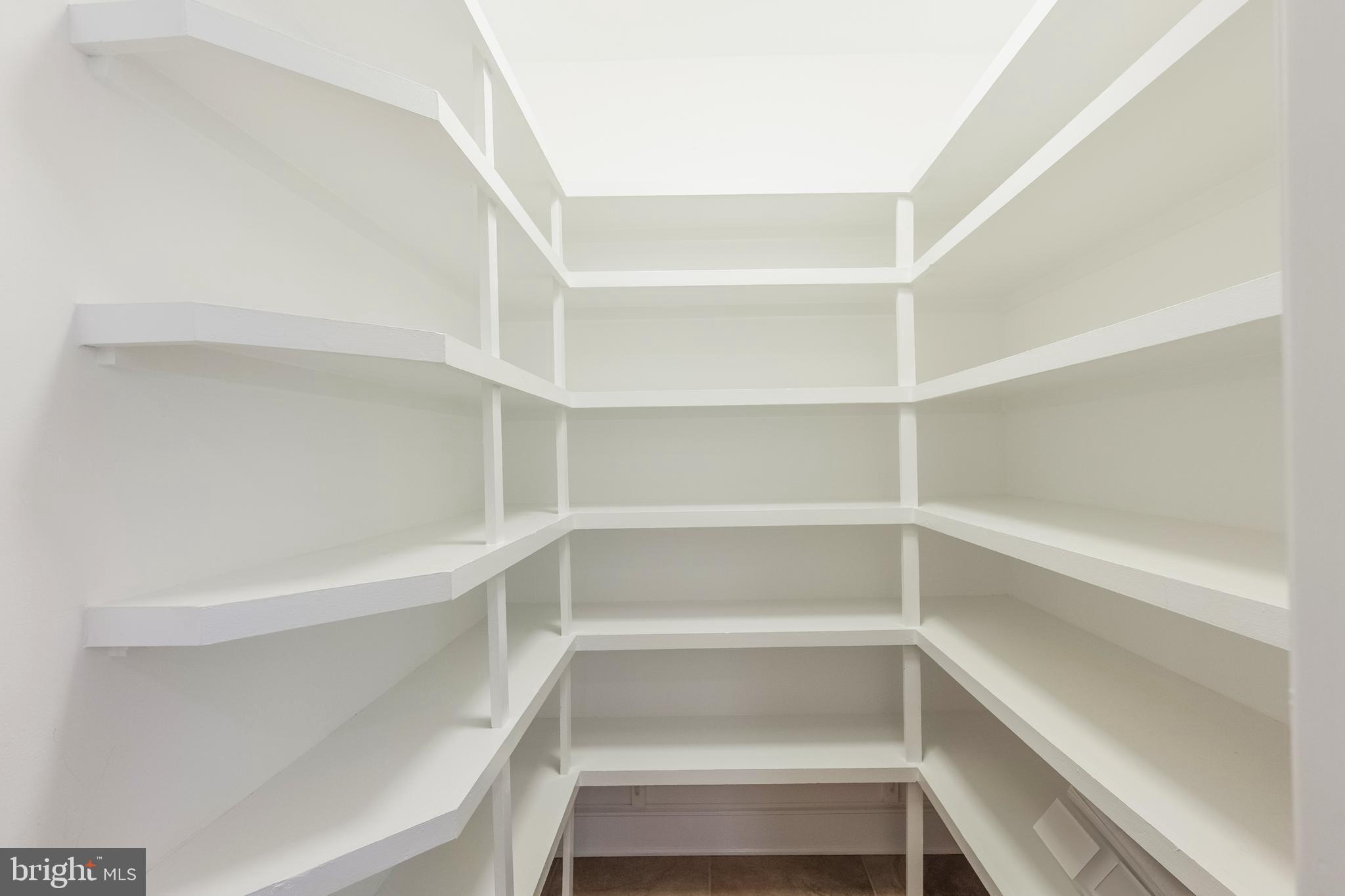 LANGLEY OAKS - Residential