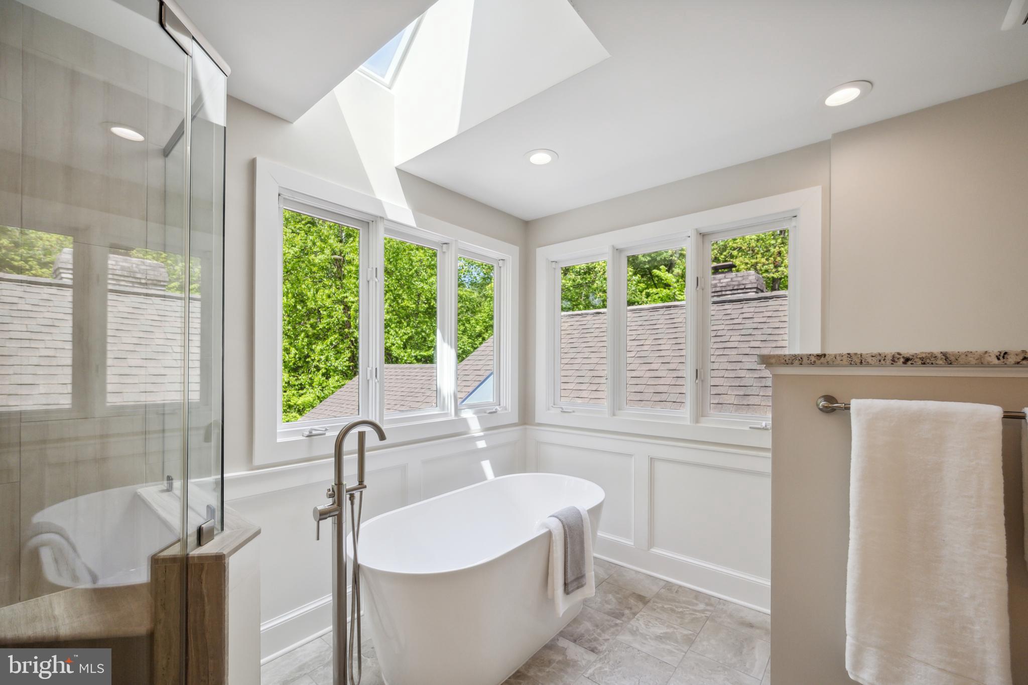 LANGLEY OAKS - Residential