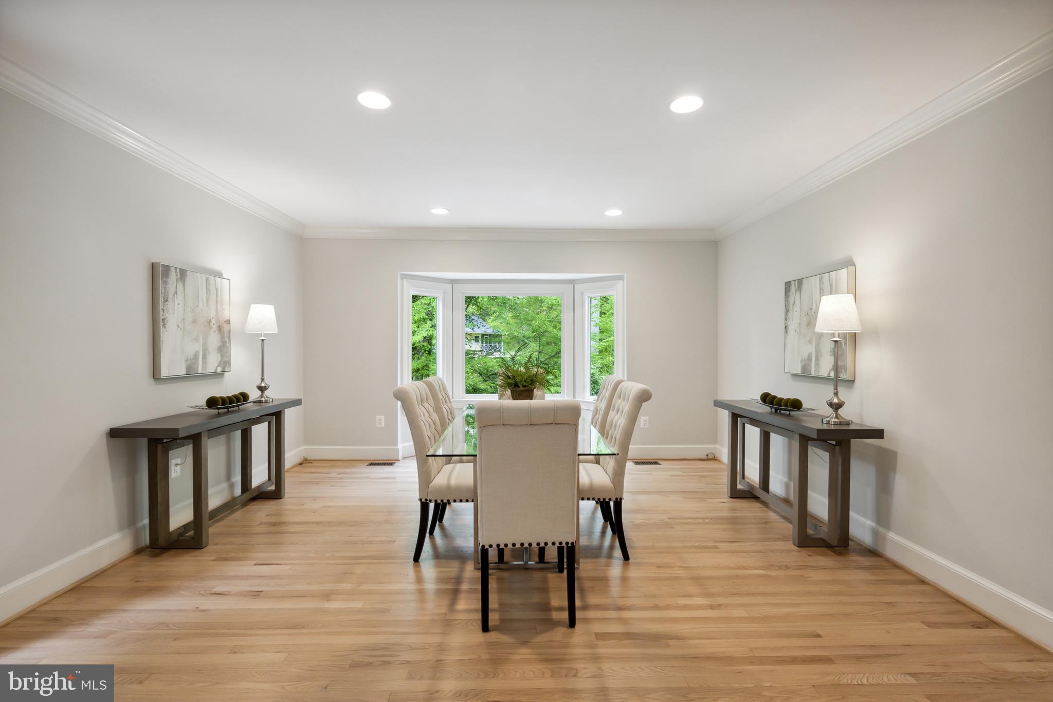 LANGLEY OAKS - Residential