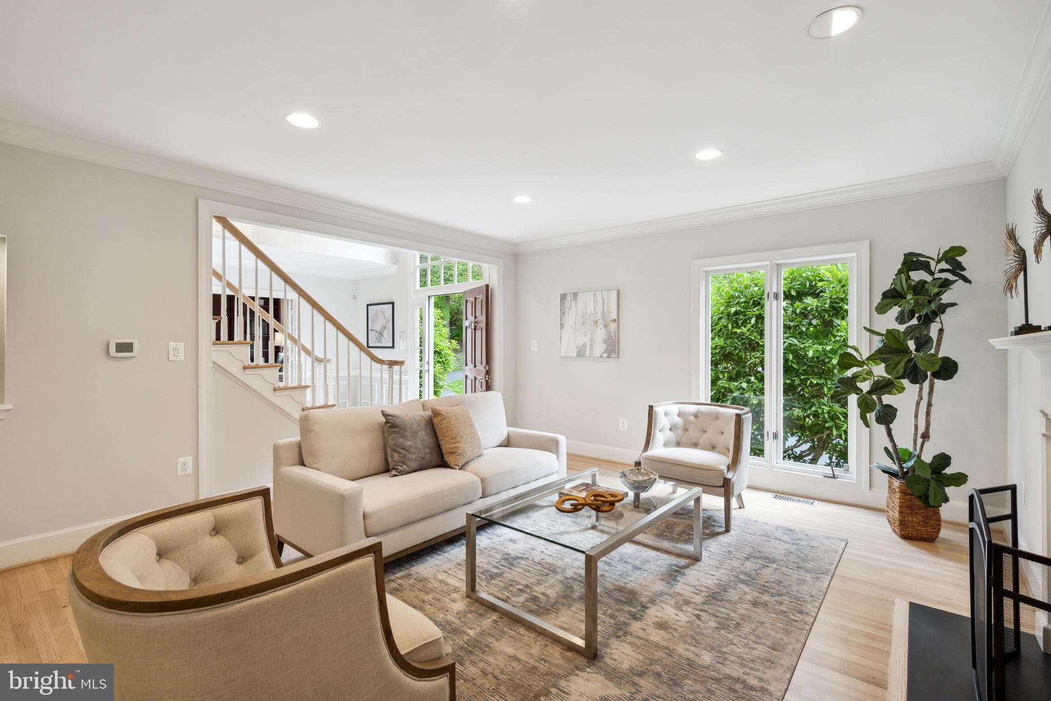 LANGLEY OAKS - Residential