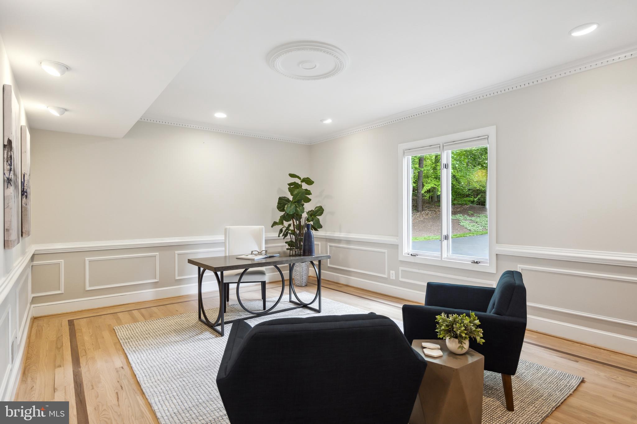 LANGLEY OAKS - Residential