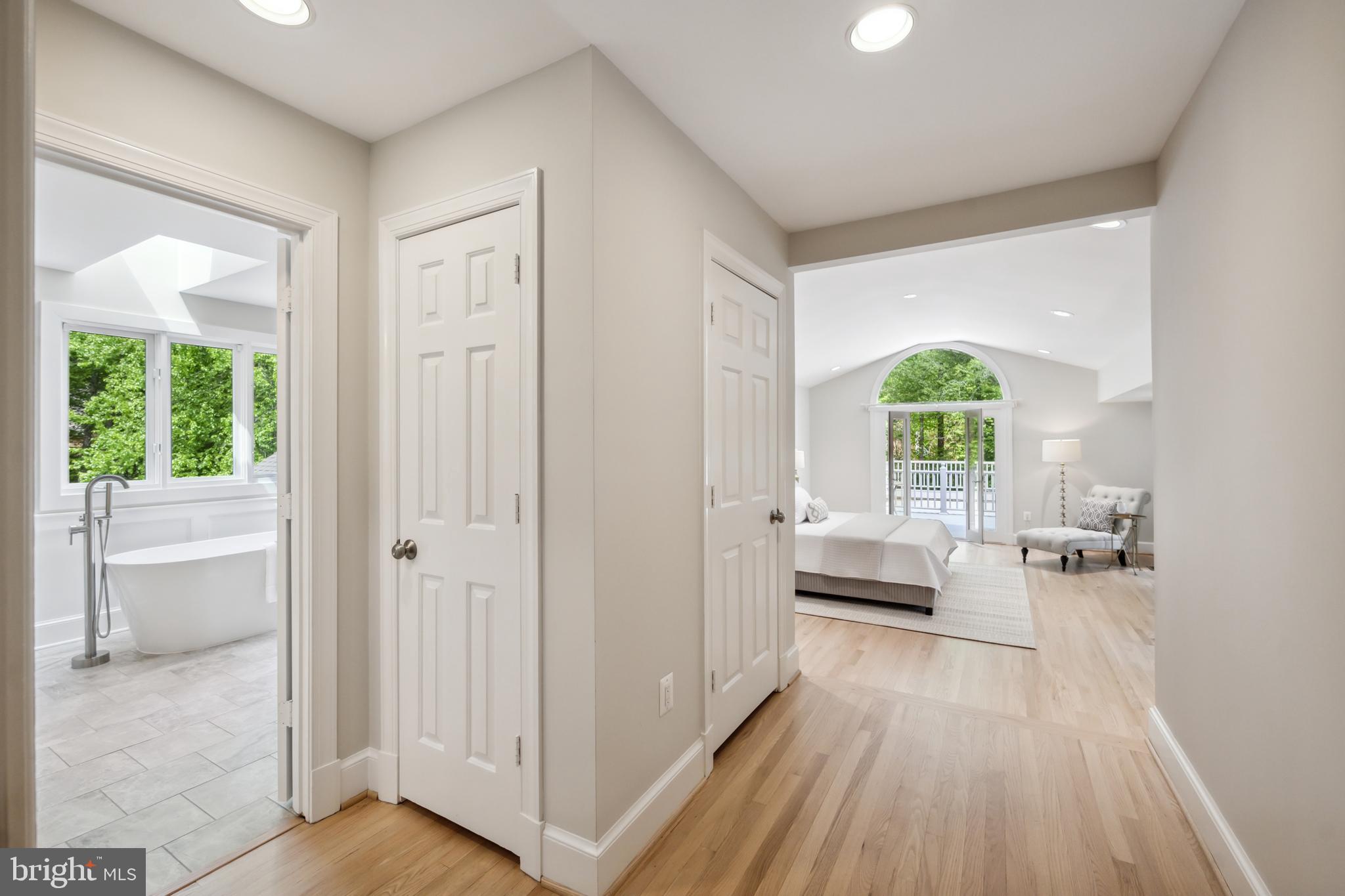 LANGLEY OAKS - Residential