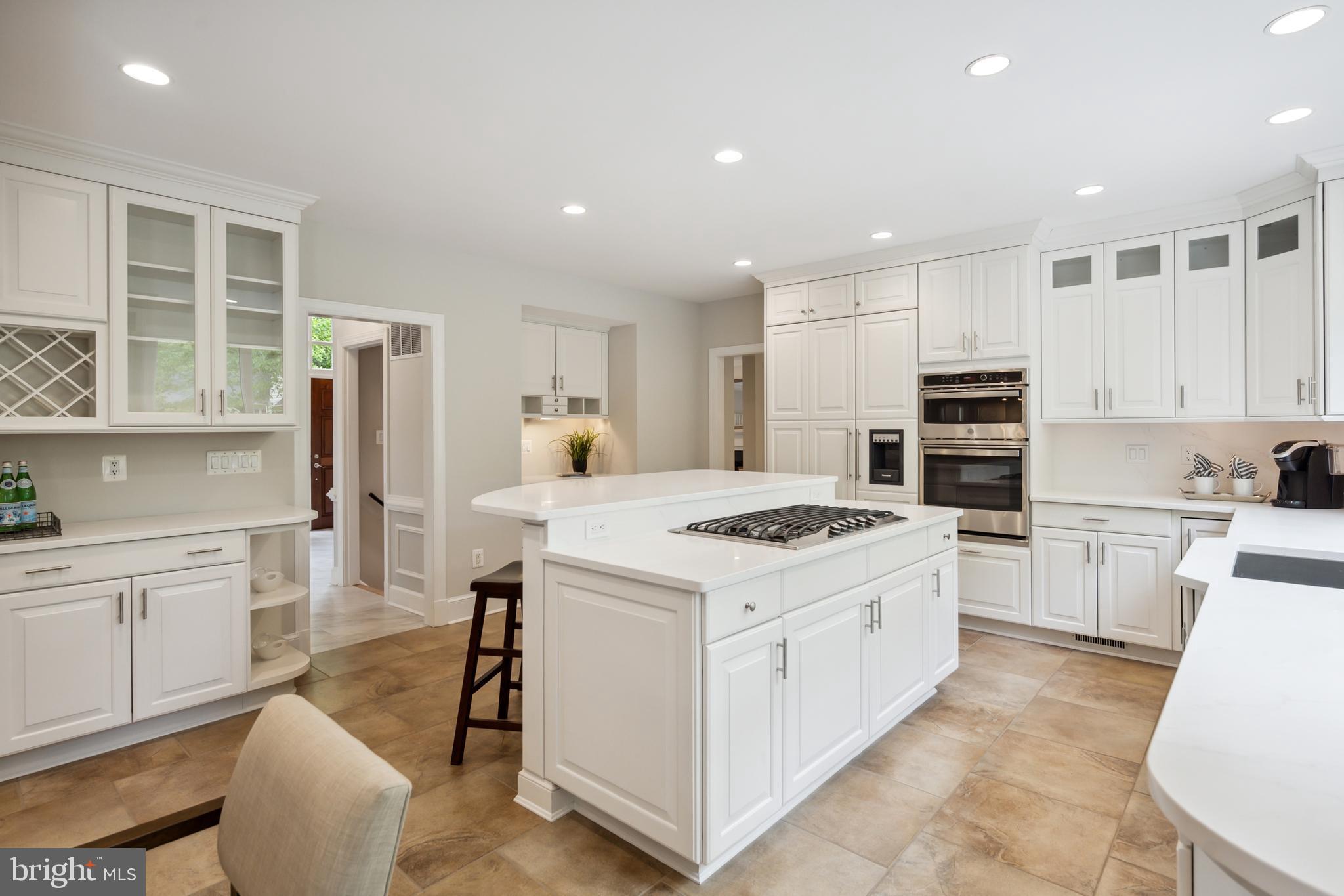 LANGLEY OAKS - Residential