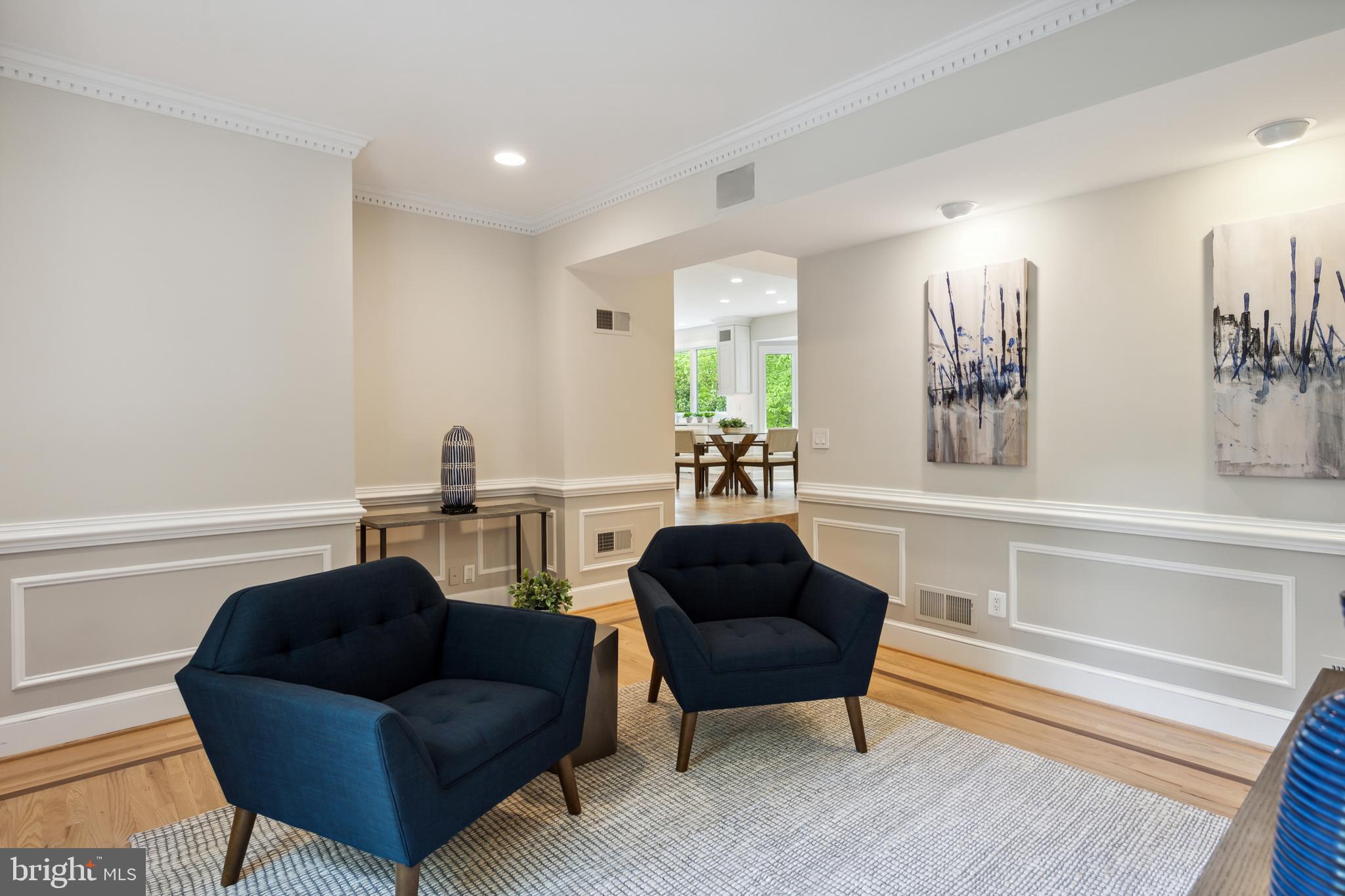 LANGLEY OAKS - Residential