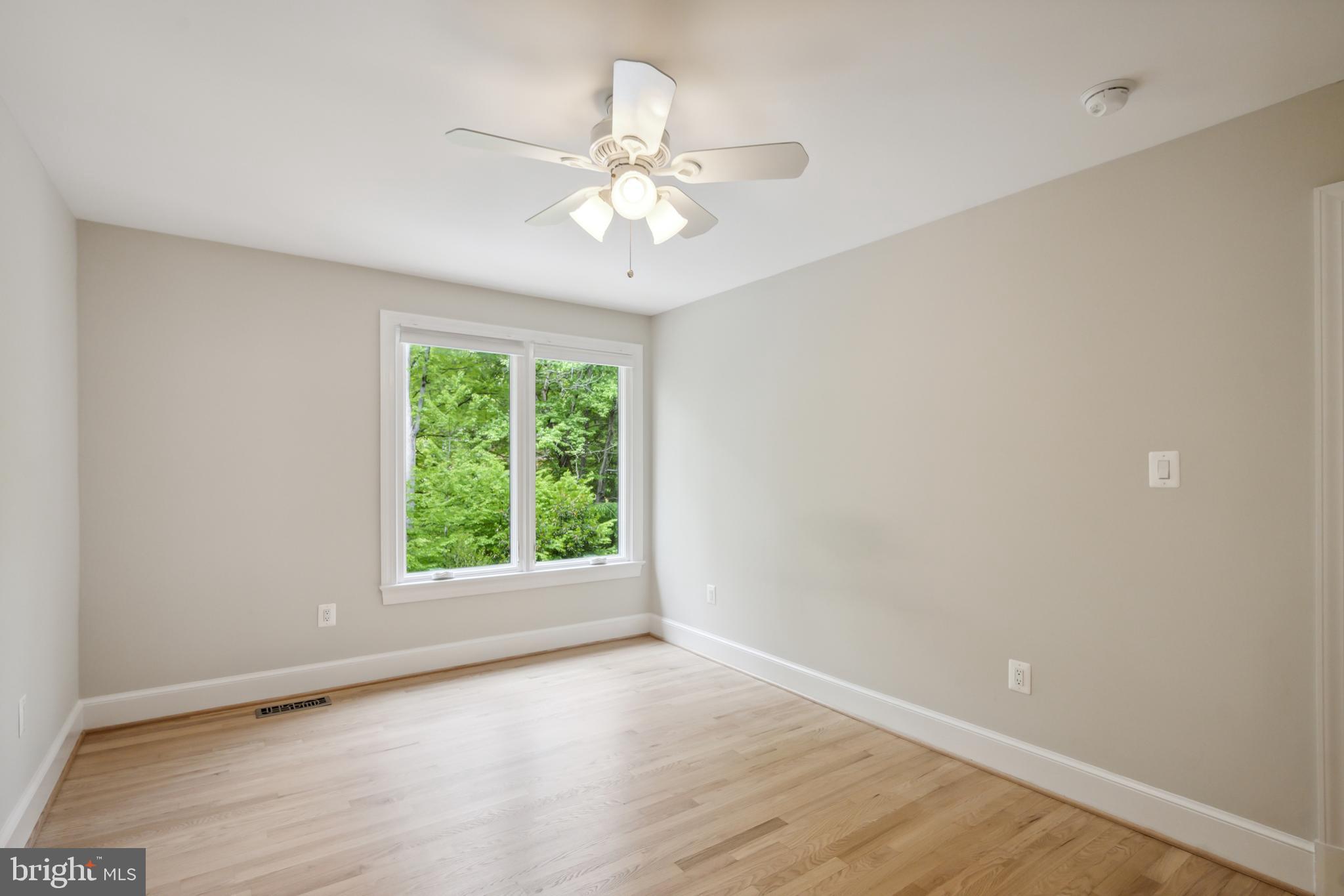 LANGLEY OAKS - Residential