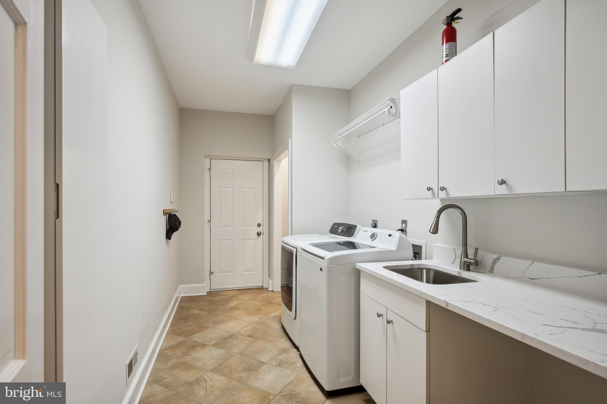 LANGLEY OAKS - Residential