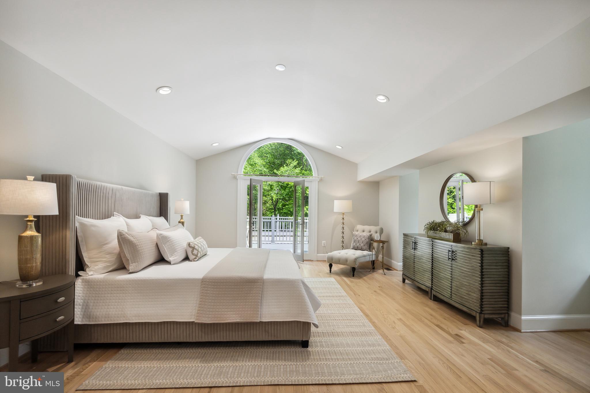 LANGLEY OAKS - Residential