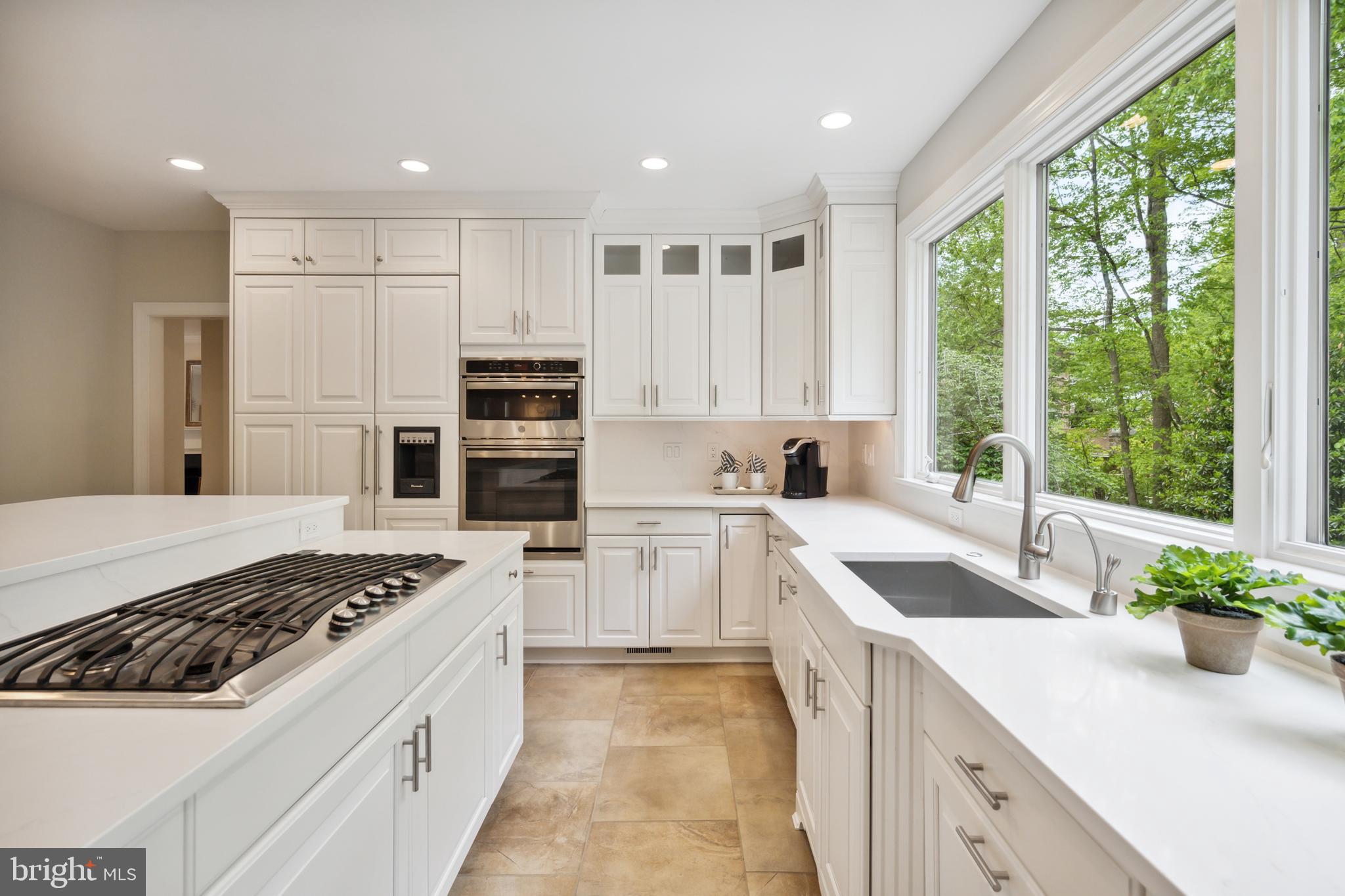 LANGLEY OAKS - Residential