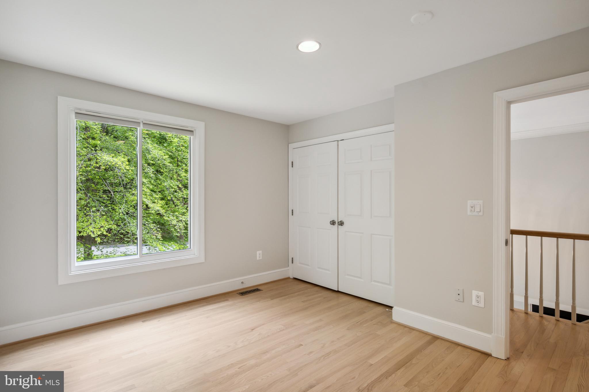 LANGLEY OAKS - Residential