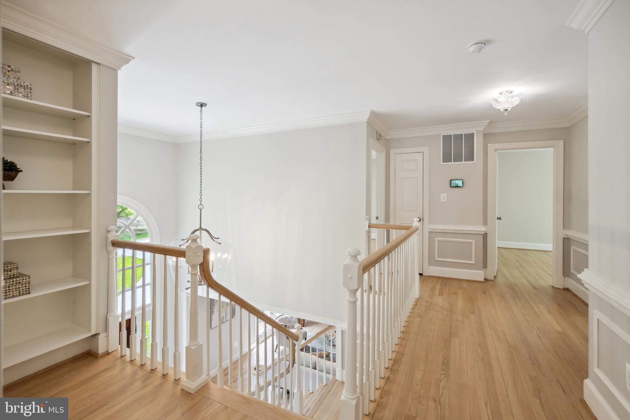 LANGLEY OAKS - Residential