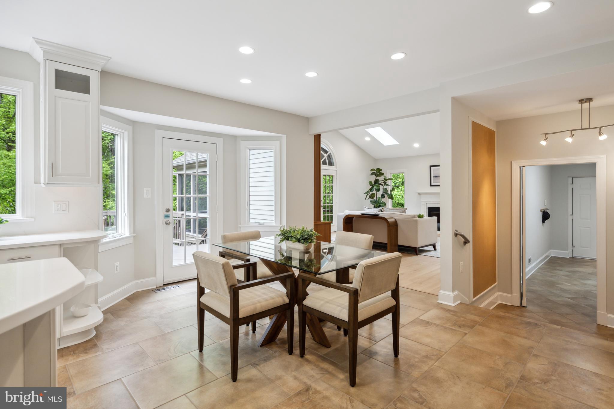 LANGLEY OAKS - Residential