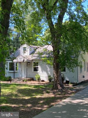 FEATHERSTONE SHORES - Residential