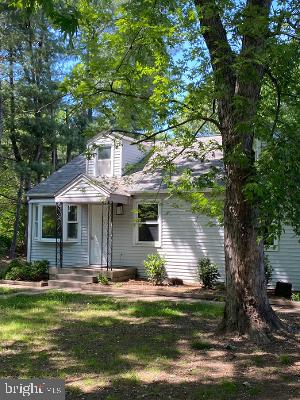 FEATHERSTONE SHORES - Residential