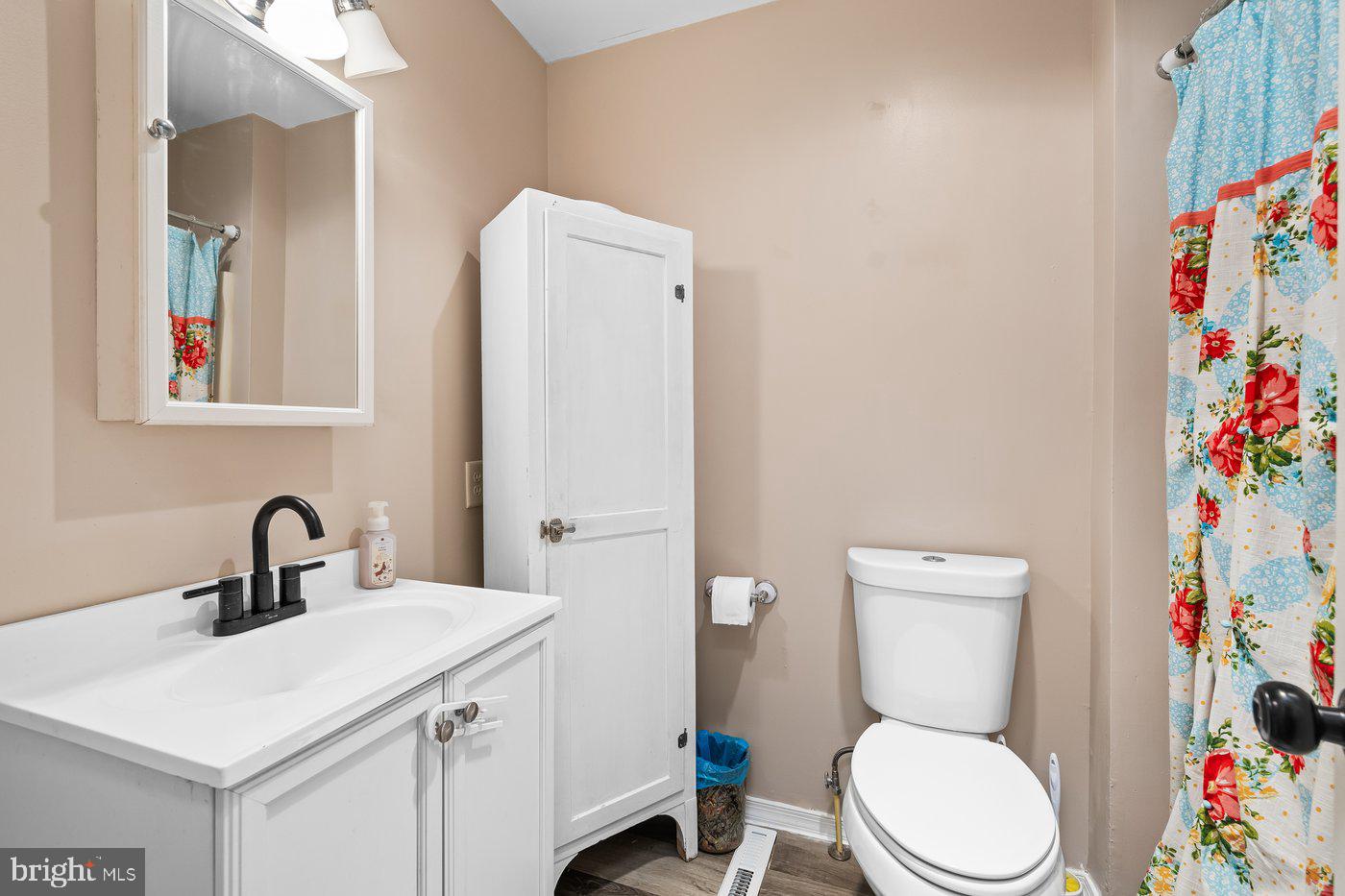 LAKE CAROLINE - Residential