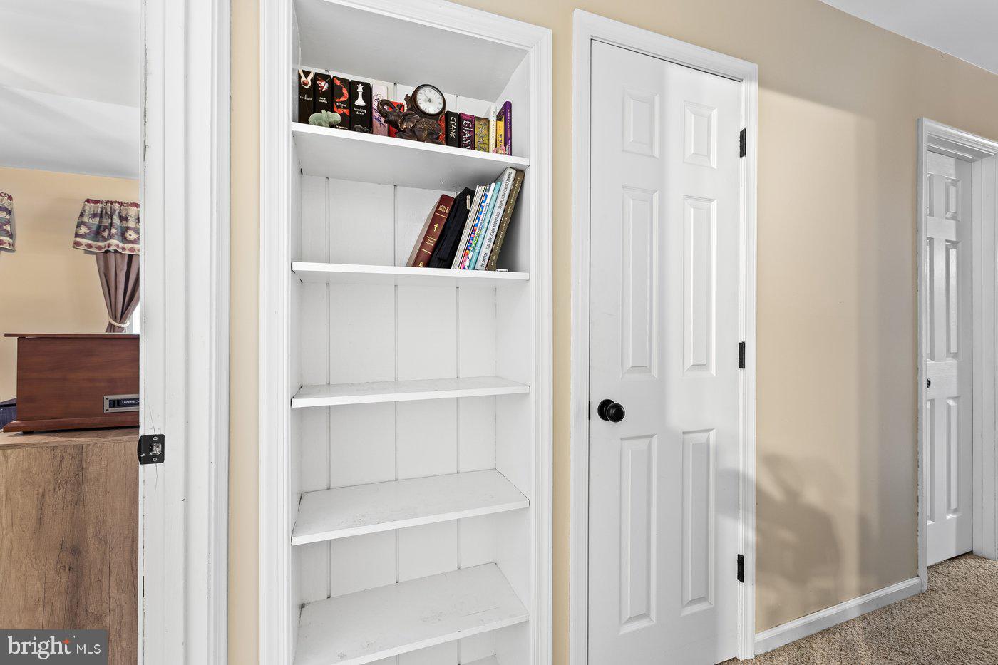 LAKE CAROLINE - Residential