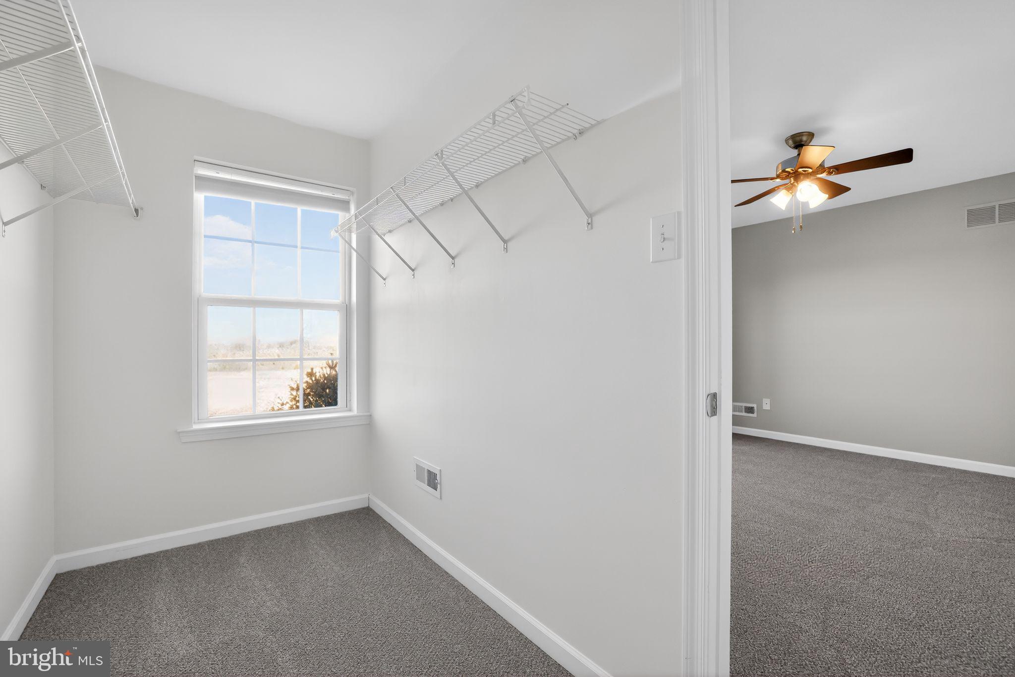 CARRIAGE HILL - Residential Lease