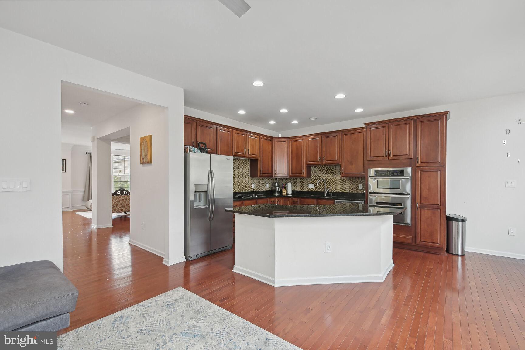 LOUDOUN VALLEY ESTATES 2 - Residential Lease