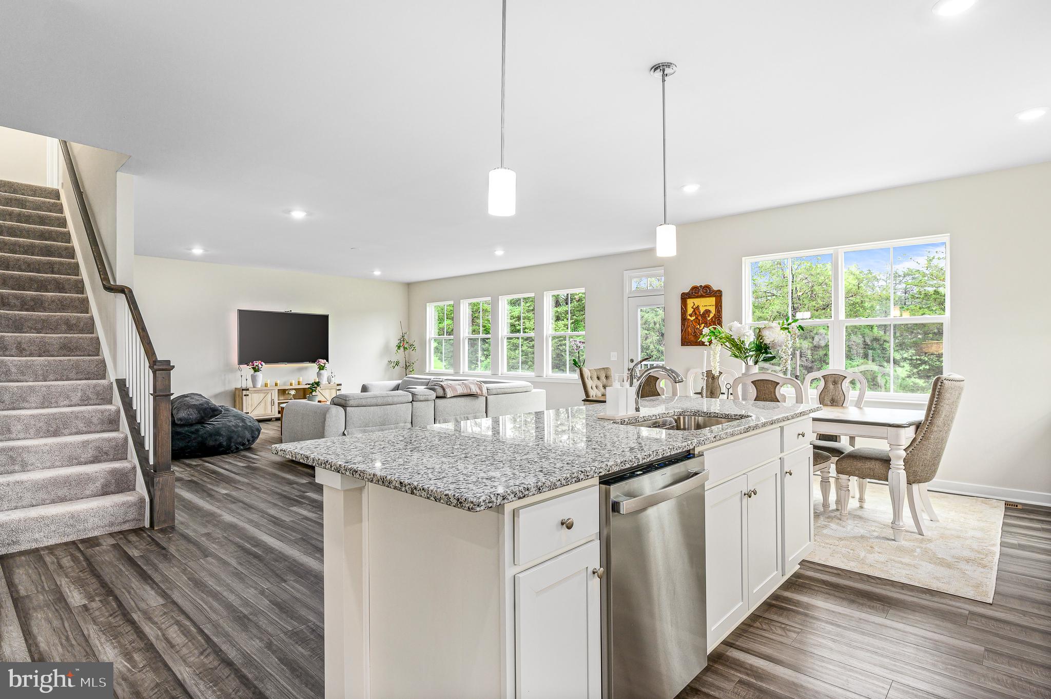 CLEVENGER CORNER VILLAGE - Residential