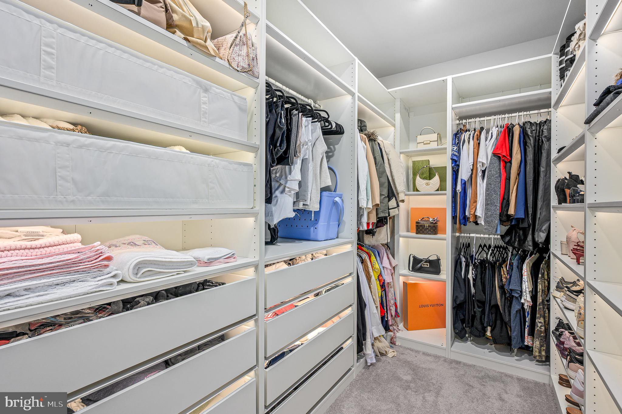 CLEVENGER CORNER VILLAGE - Residential