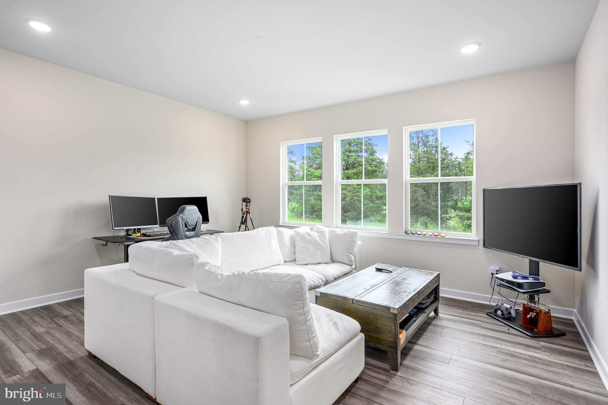 CLEVENGER CORNER VILLAGE - Residential