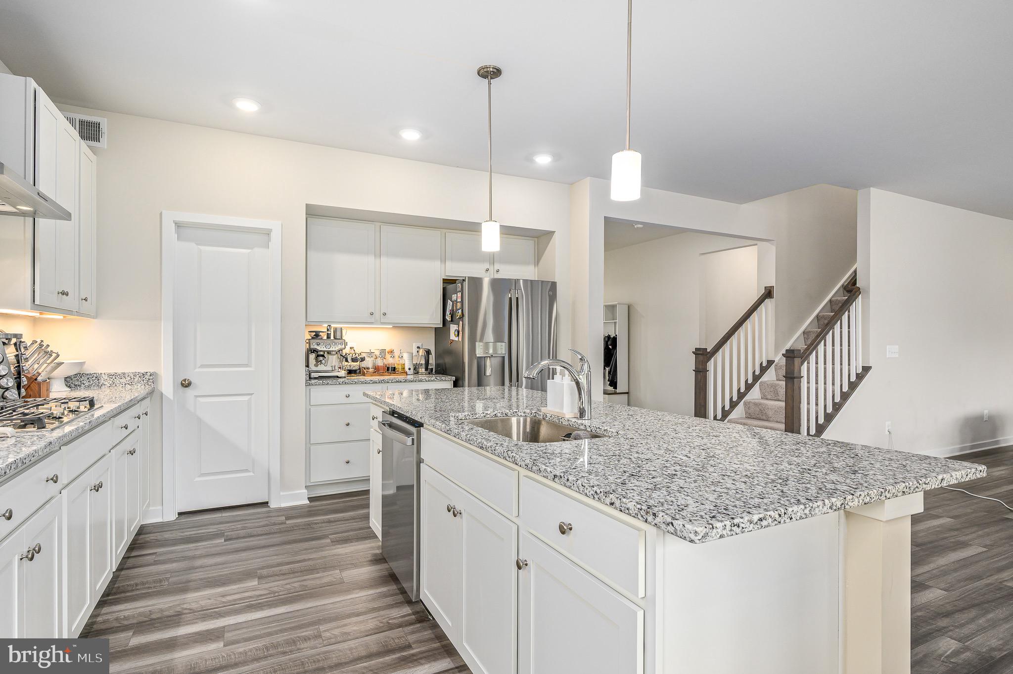 CLEVENGER CORNER VILLAGE - Residential