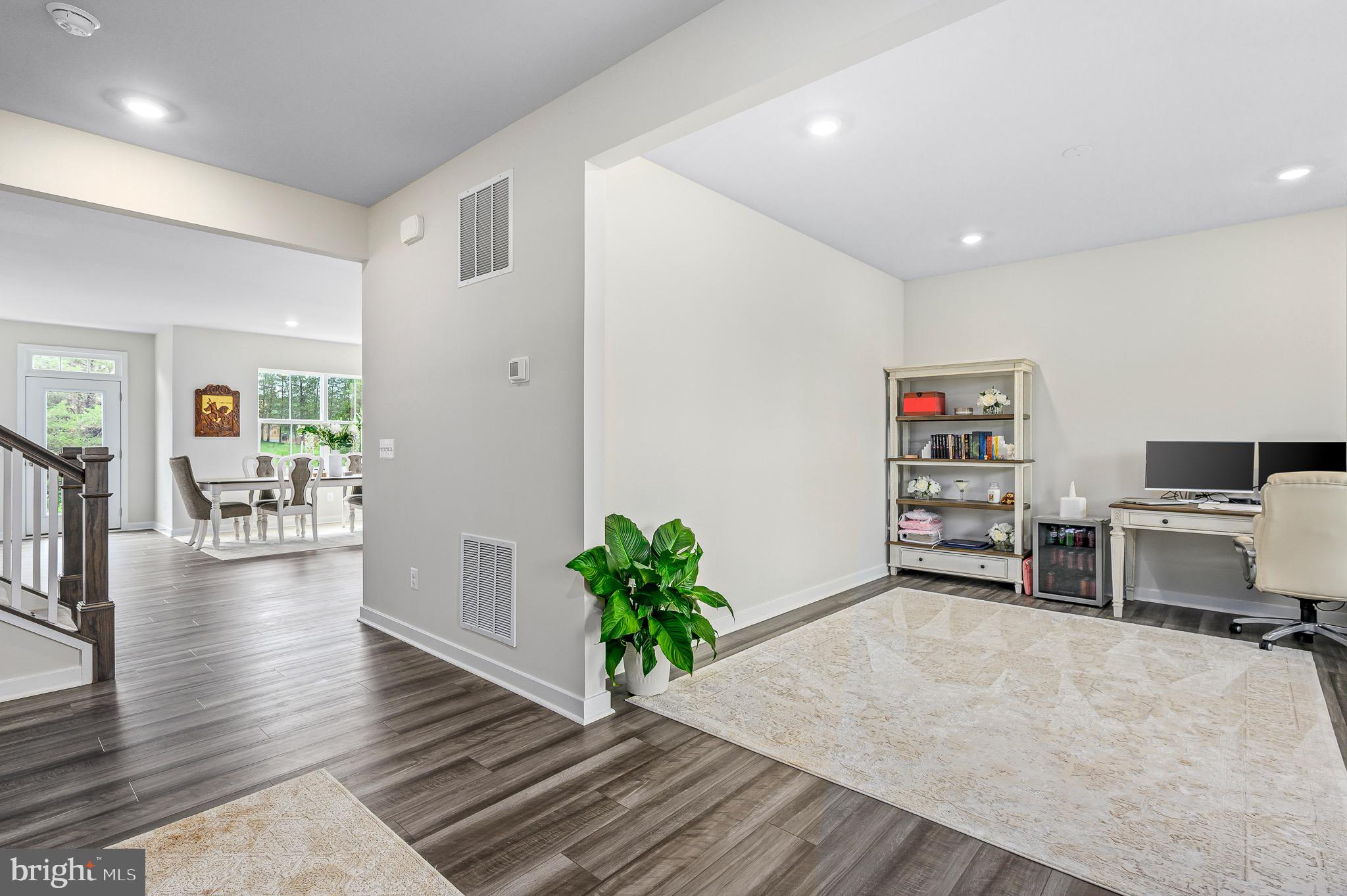 CLEVENGER CORNER VILLAGE - Residential