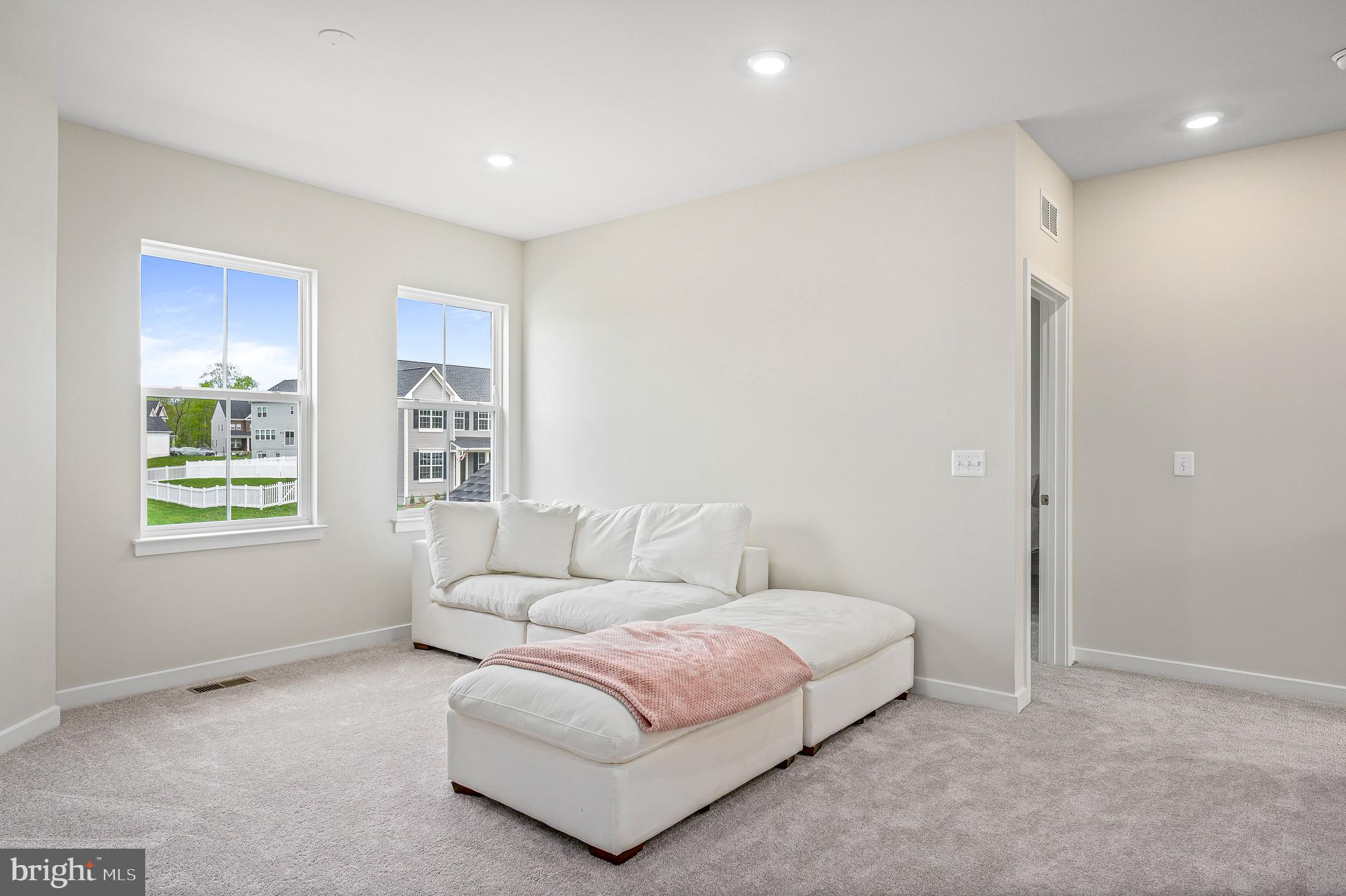 CLEVENGER CORNER VILLAGE - Residential