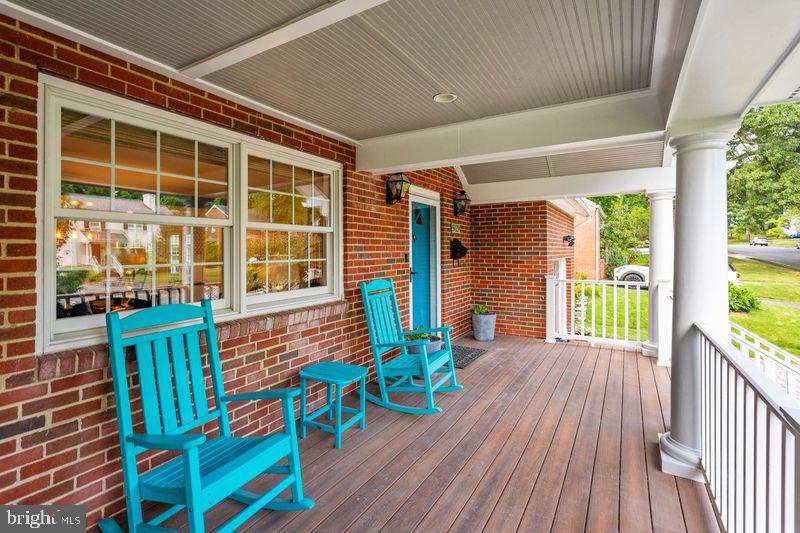 SHIRLEY WOODS - Residential