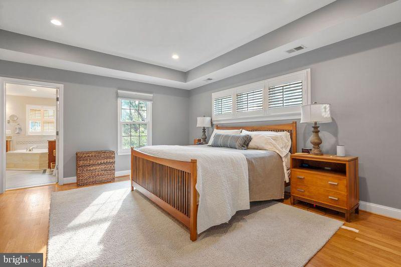 SHIRLEY WOODS - Residential