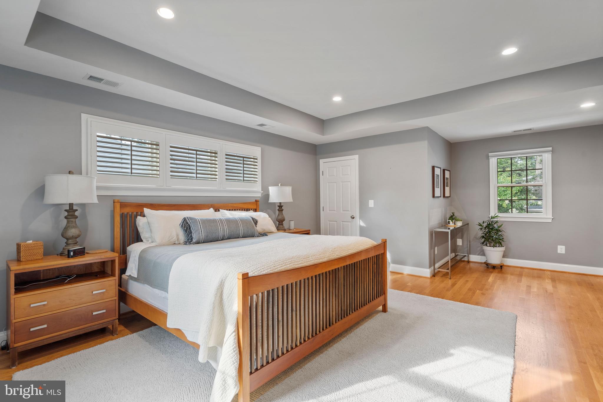 SHIRLEY WOODS - Residential