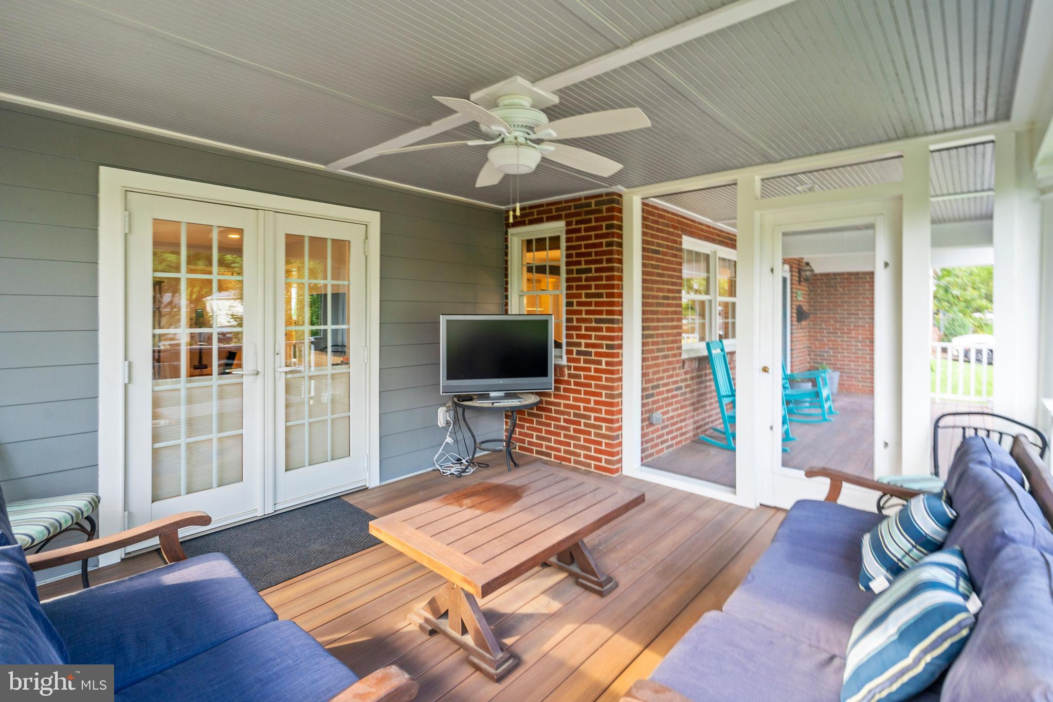 SHIRLEY WOODS - Residential