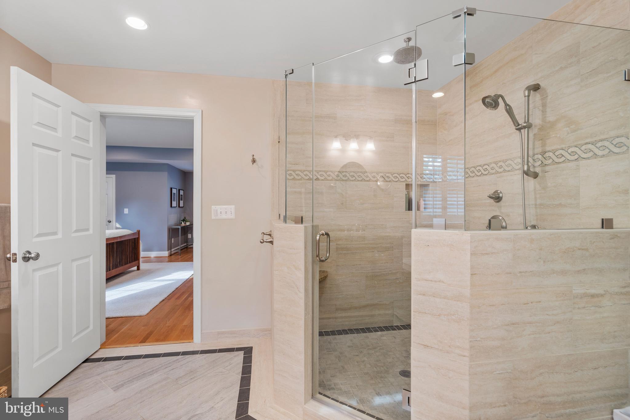 SHIRLEY WOODS - Residential