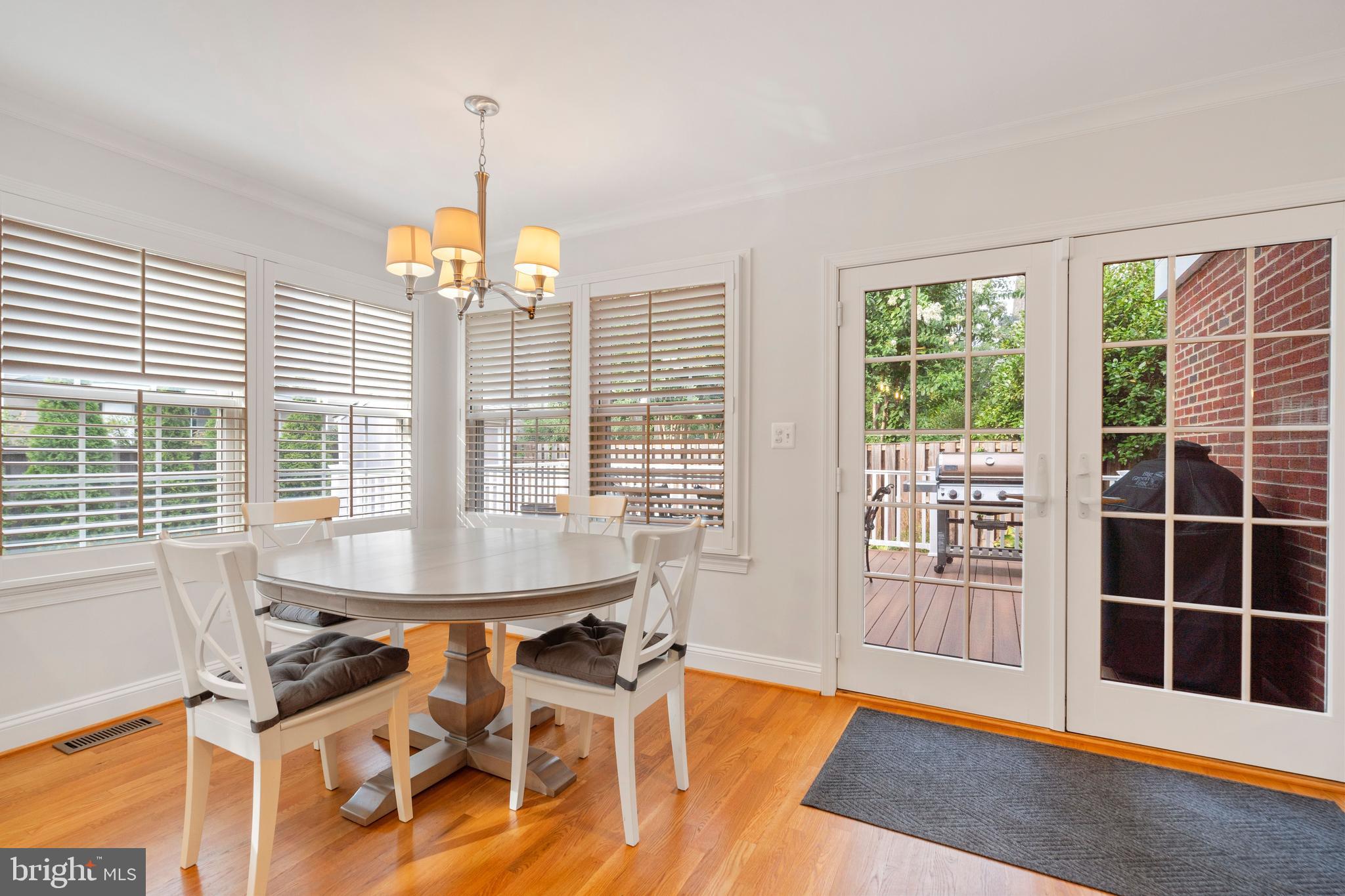 SHIRLEY WOODS - Residential